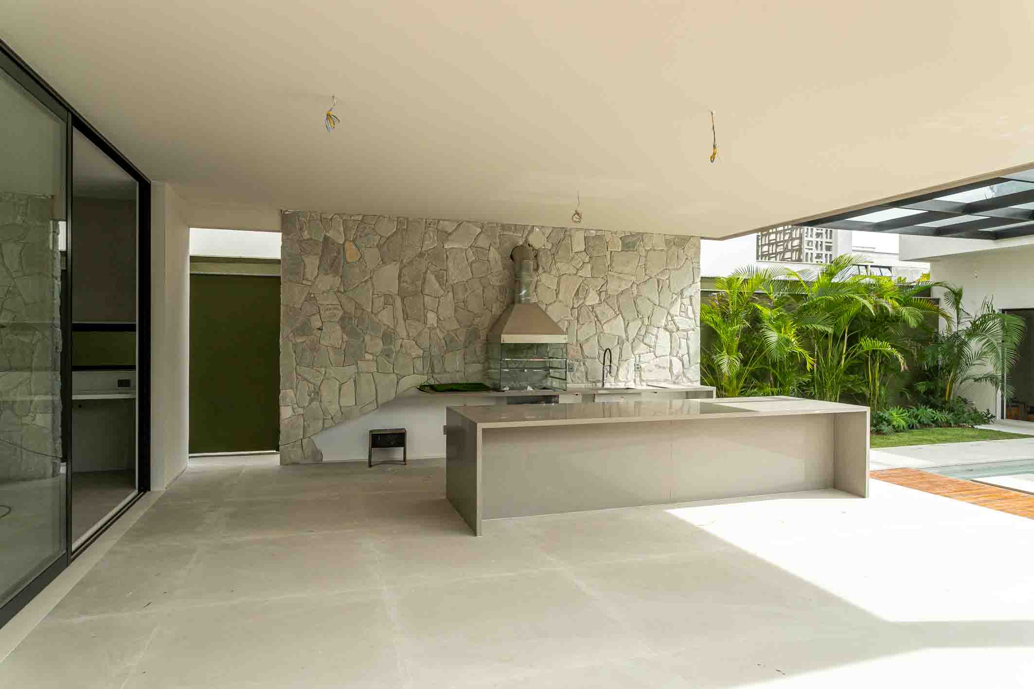  Contemporary house in a sought-after condominium - 物件實景