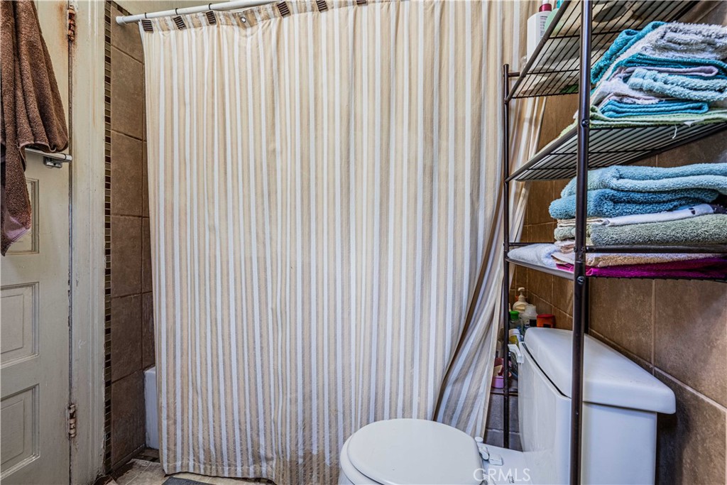 Los Angeles, California, 90031, United States, 4 Bedrooms Bedrooms, ,2 BathroomsBathrooms,Residential,For Sale,1794172