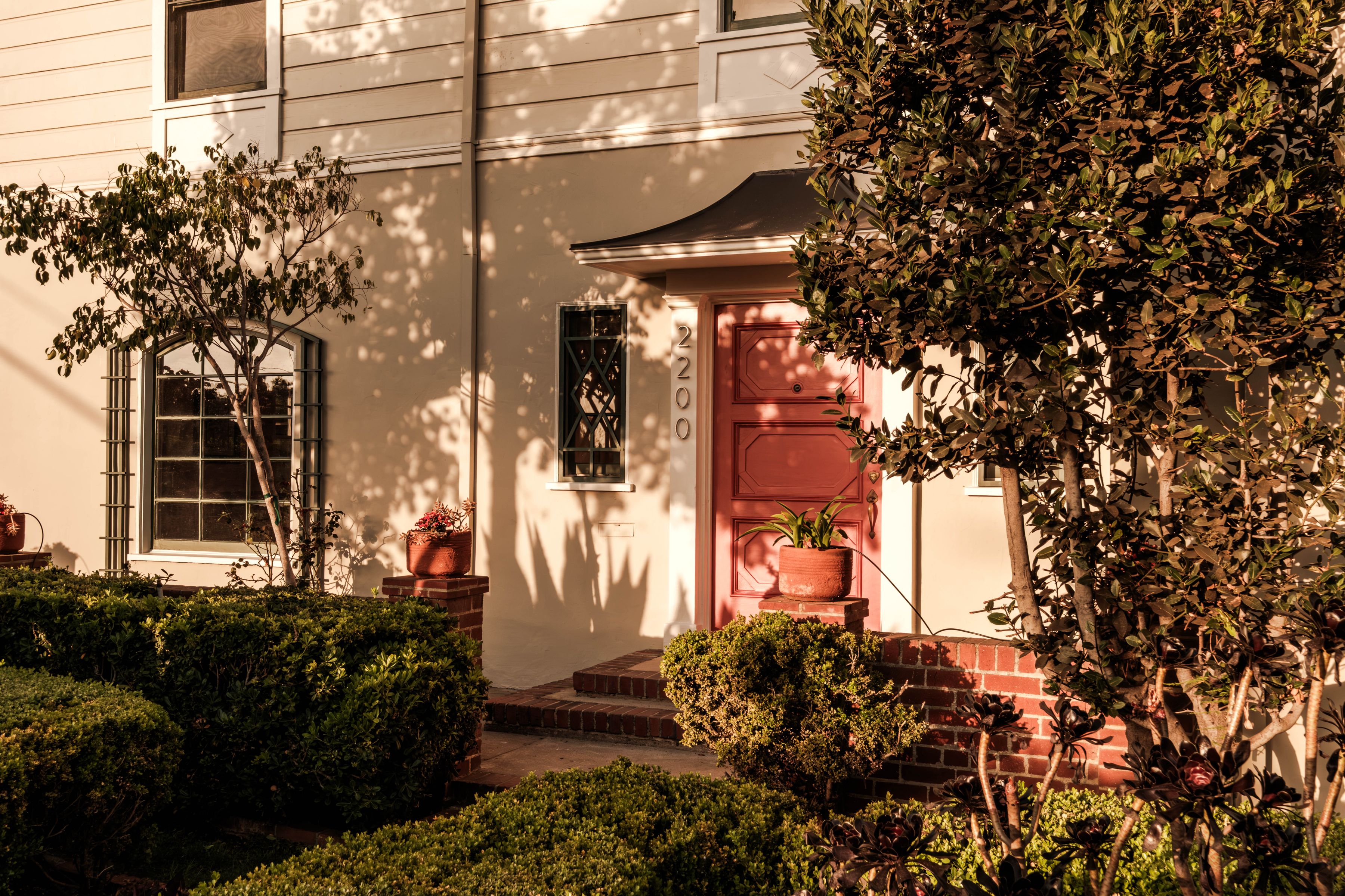  2200 South Hobart Boulevard - 物件實景