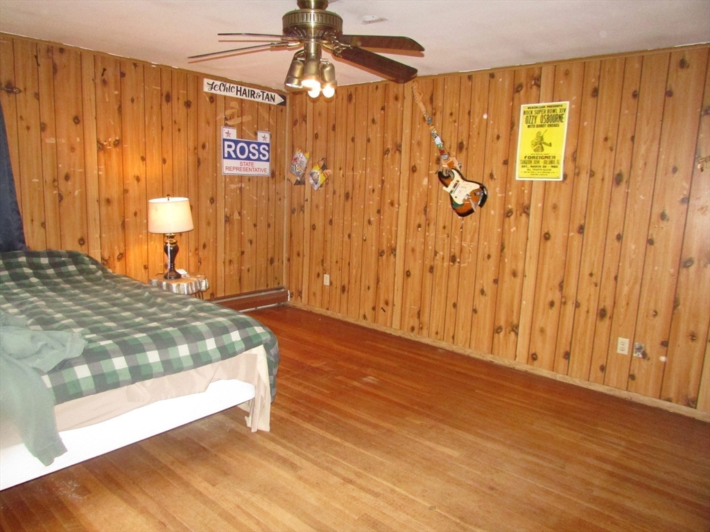 Attleboro, Massachusetts, 02703, United States, 4 Bedrooms Bedrooms, ,4 BathroomsBathrooms,Residential,For Sale,1974370