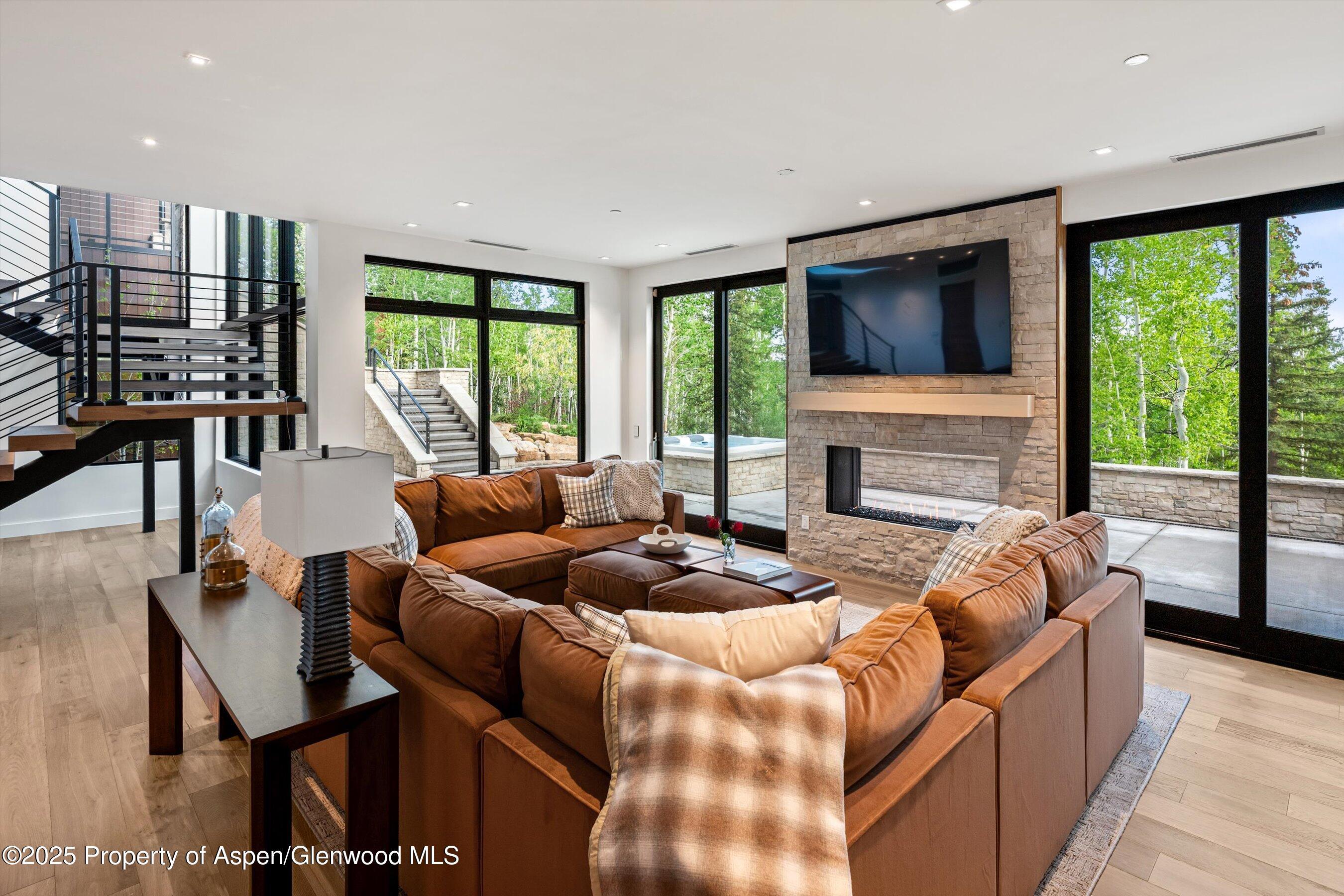 Snowmass Village, Colorado, 81615, United States, 5 Bedrooms Bedrooms, ,7 BathroomsBathrooms,Residential,For Sale,1850340