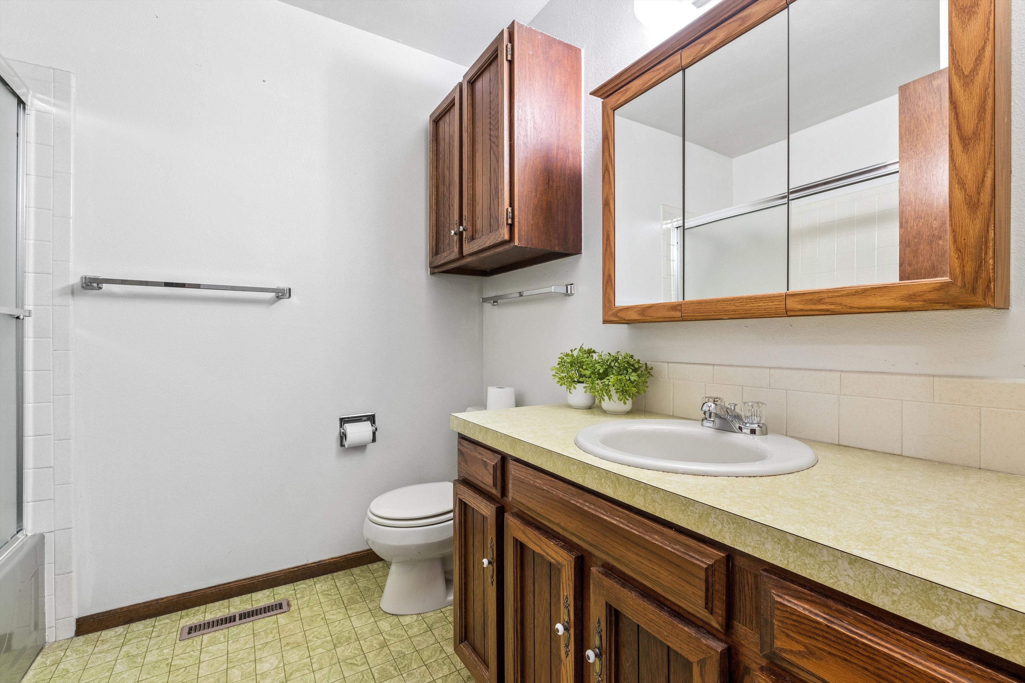  Rare Loveland 3 Bed, 3 Bath Ranch With Full Finished Basement - 物件實景