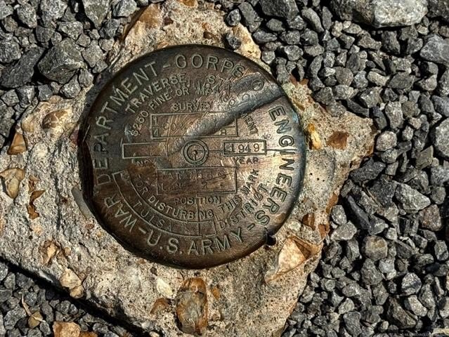 Hulbert, Oklahoma, 74441, United States, 3 Bedrooms Bedrooms, ,2 BathroomsBathrooms,Residential,For Sale,1976357