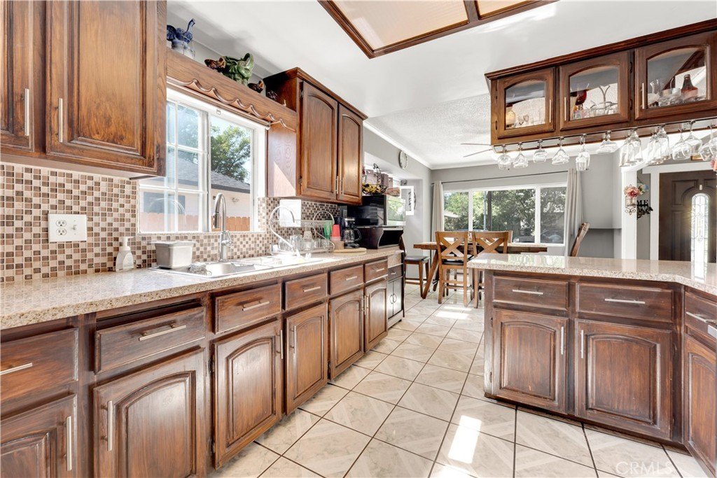 Pasadena, California, 91104, United States, 2 Bedrooms Bedrooms, ,1 BathroomBathrooms,Residential,For Sale,1944799