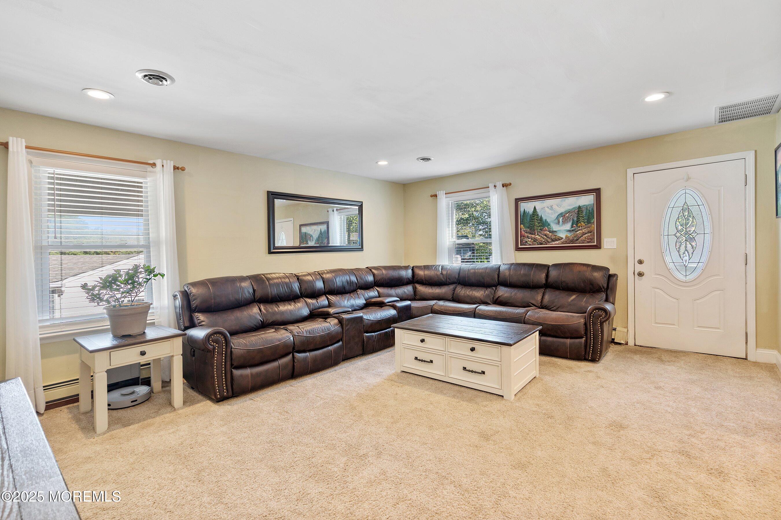 Brick, New Jersey, 08724, United States, 5 Bedrooms Bedrooms, ,3 BathroomsBathrooms,Residential,For Sale,1976432