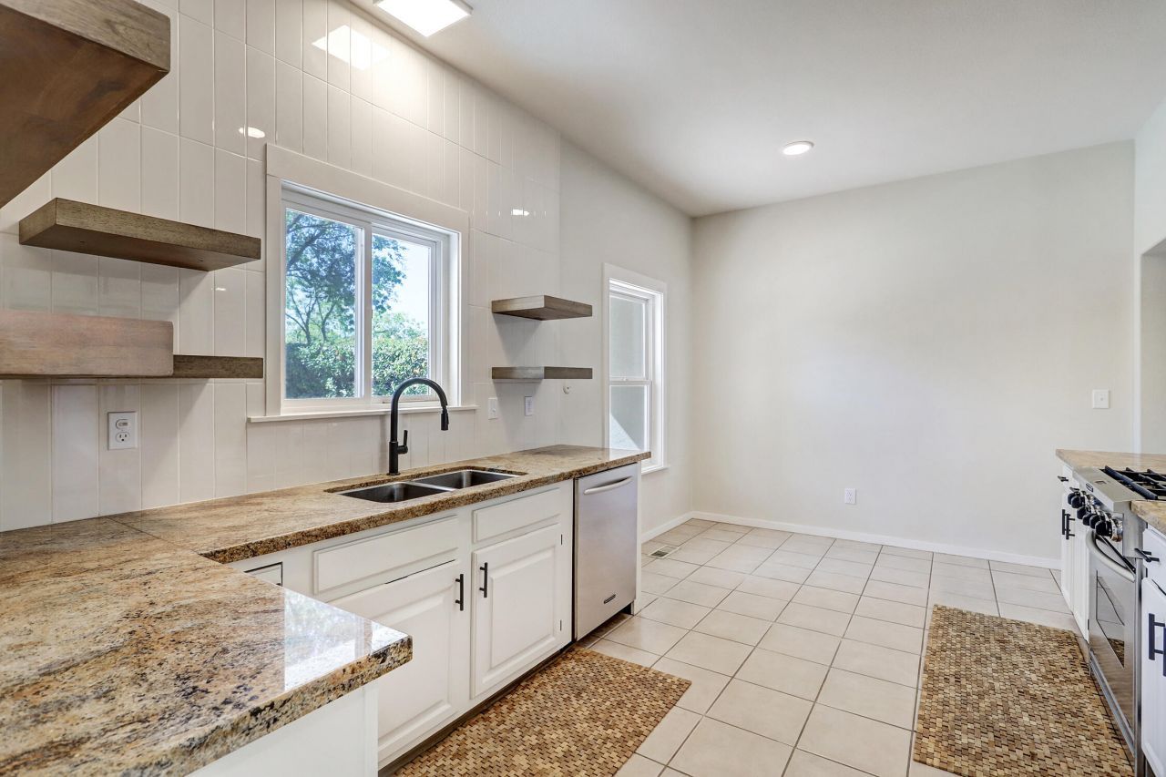 Albuquerque, New Mexico, 87109, United States, 3 Bedrooms Bedrooms, ,2 BathroomsBathrooms,Residential,For Sale,1970337