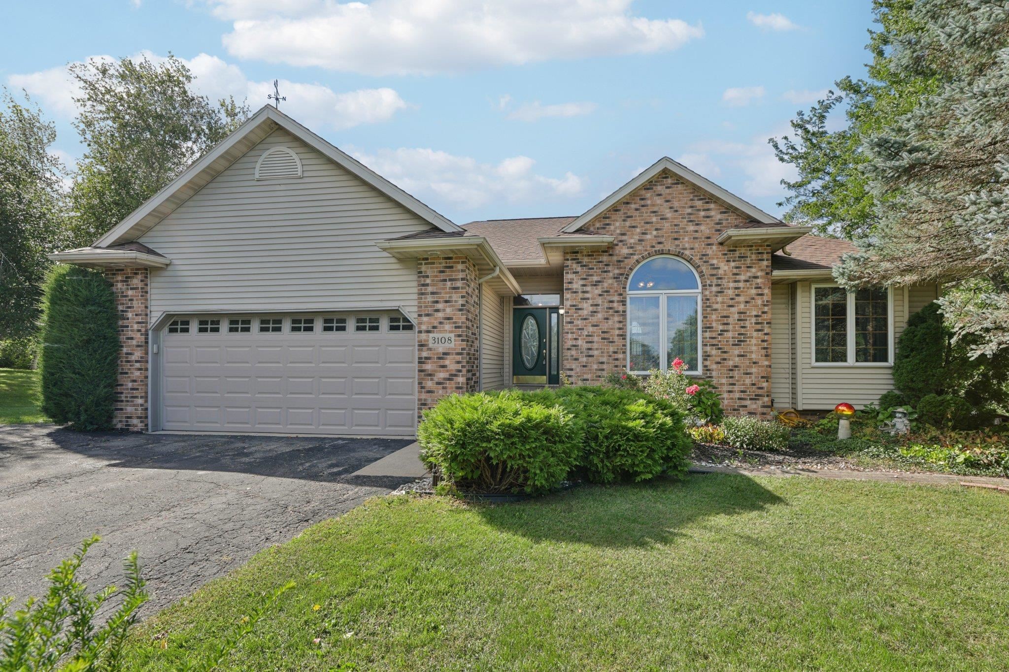 Deforest, Wisconsin, 53532, United States, 3 Bedrooms Bedrooms, ,3 BathroomsBathrooms,Residential,For Sale,1943421