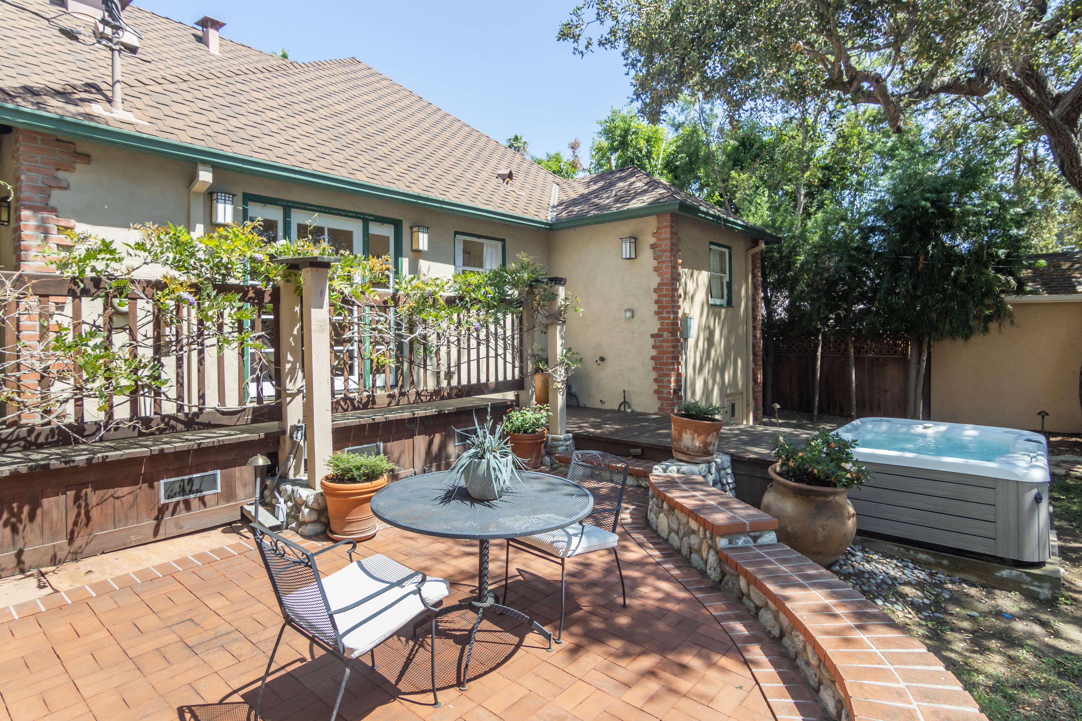  Charming 1929 English Revival on a Premier Pasadena Corner Lot - 物件實景