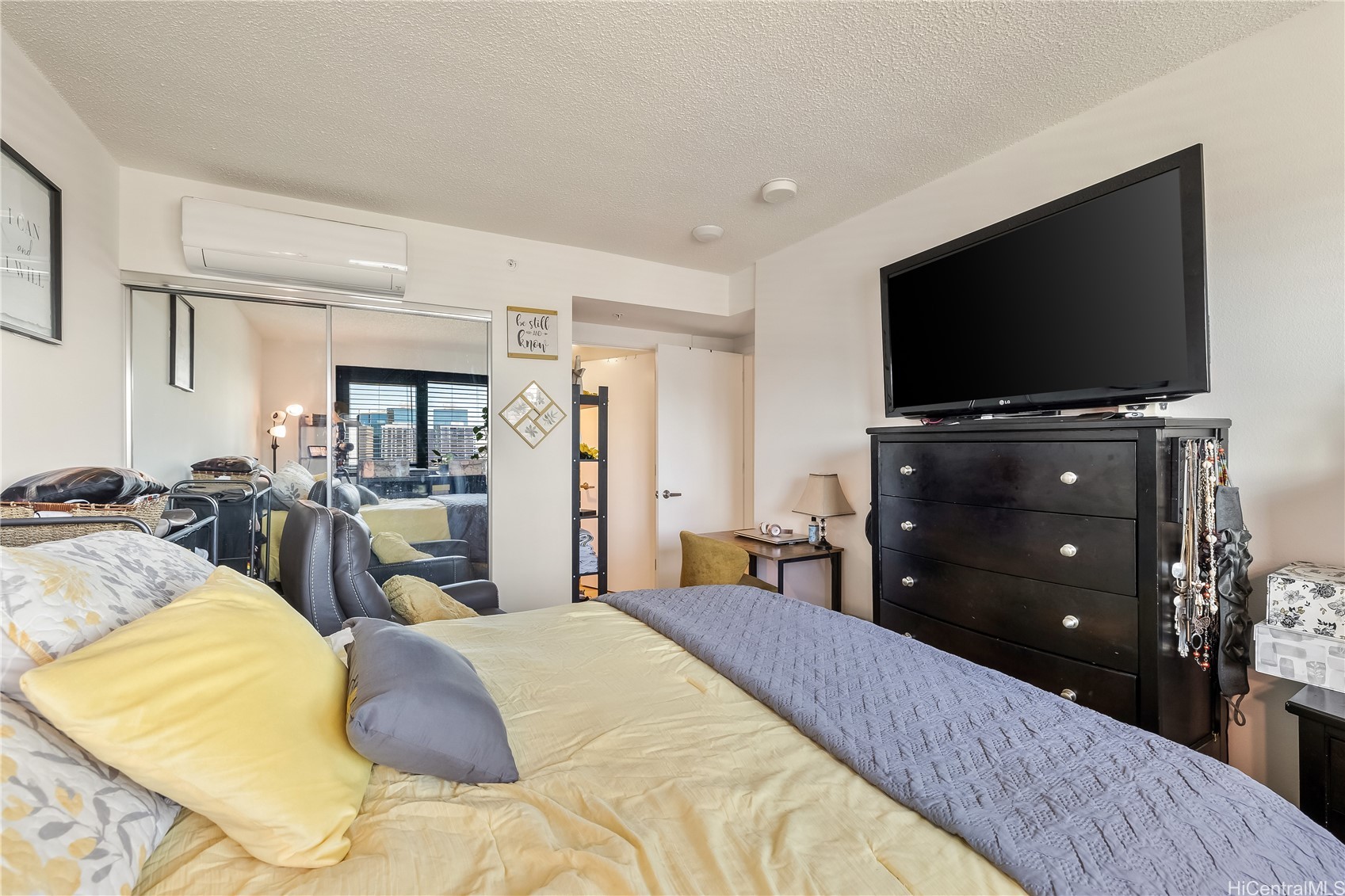 Honolulu, Hawaii, 96813, United States, 2 Bedrooms Bedrooms, ,2 BathroomsBathrooms,Residential,For Sale,1766730