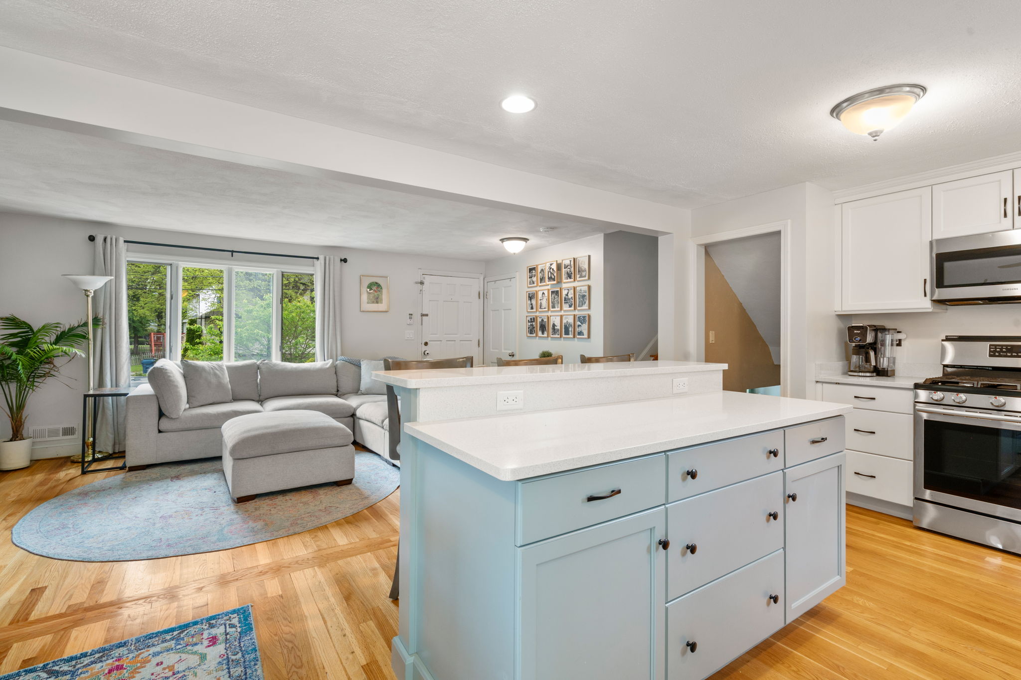  2 Forbes Road, Canton, MA, 02021 - 物件實景