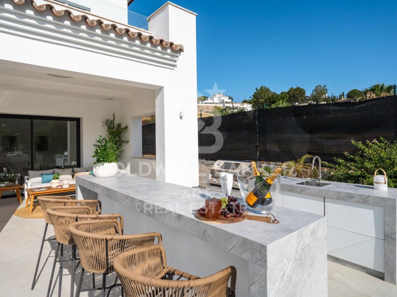 Marbella, Andalusia, ES, 5 Bedrooms Bedrooms, ,6 BathroomsBathrooms,Residential,For Sale,1885569