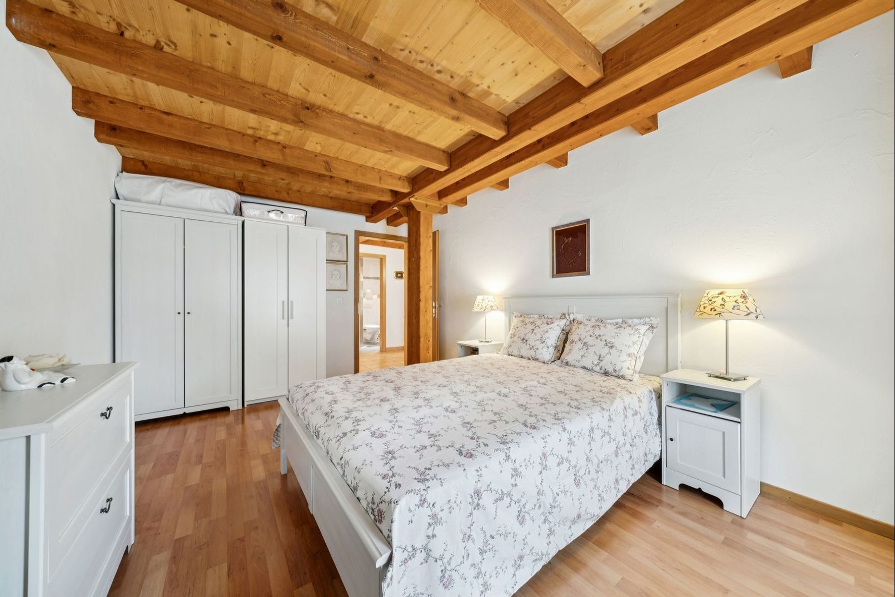  Spacious 4.5-room apartment with loggia in Champagne - 物件實景