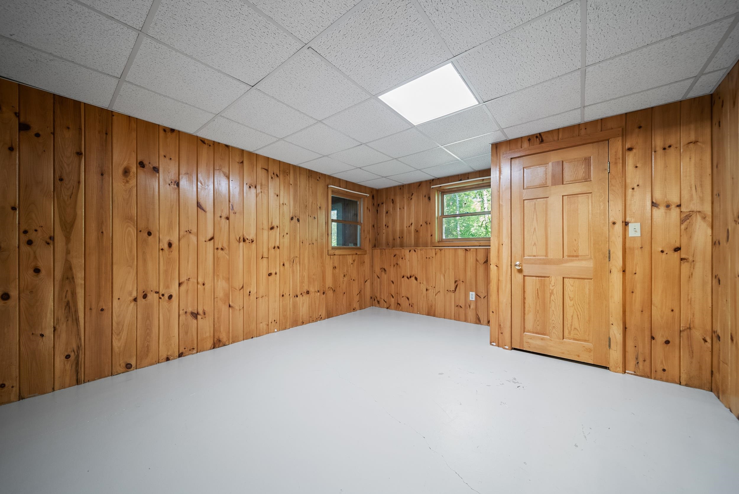 Lyndeborough, New Hampshire, 03082, United States, 3 Bedrooms Bedrooms, ,2 BathroomsBathrooms,Residential,For Sale,1917291