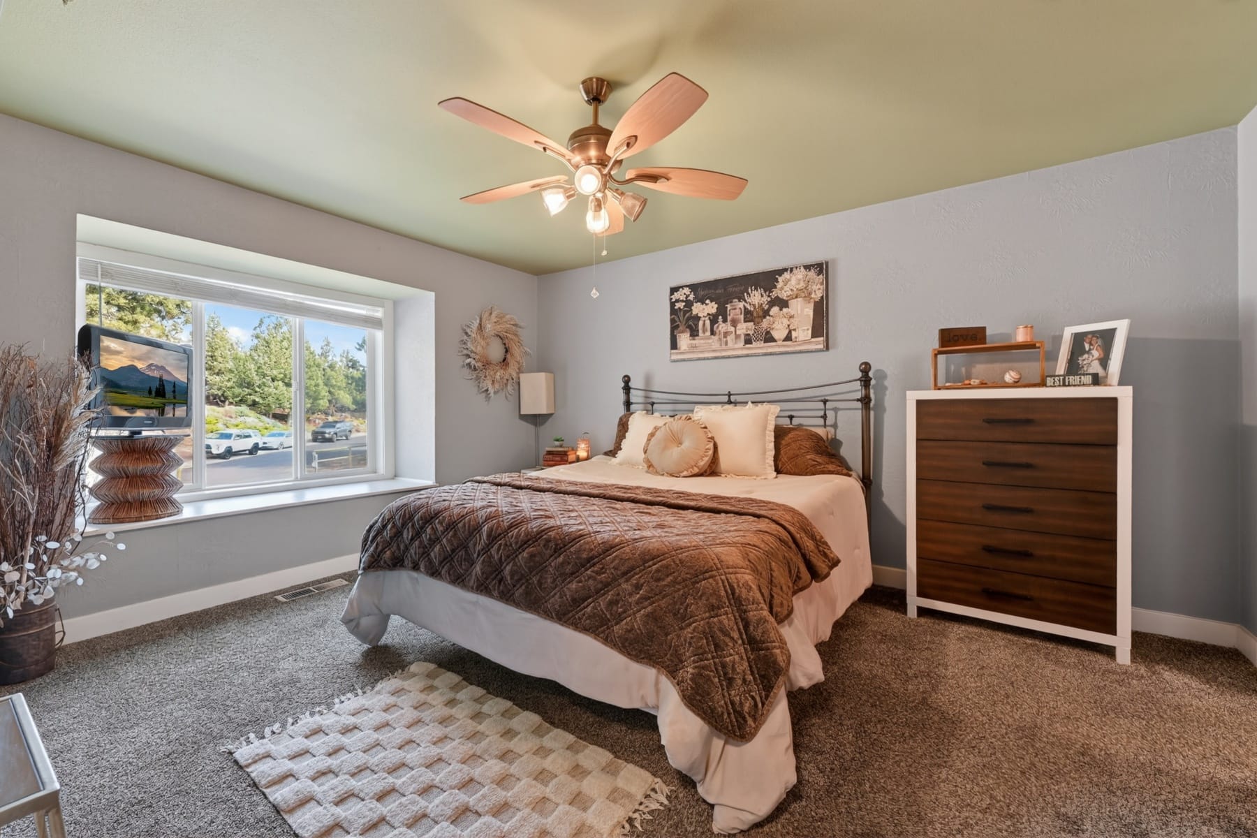  64911 Glacier View Drive Bend, OR 97703 - 物件實景