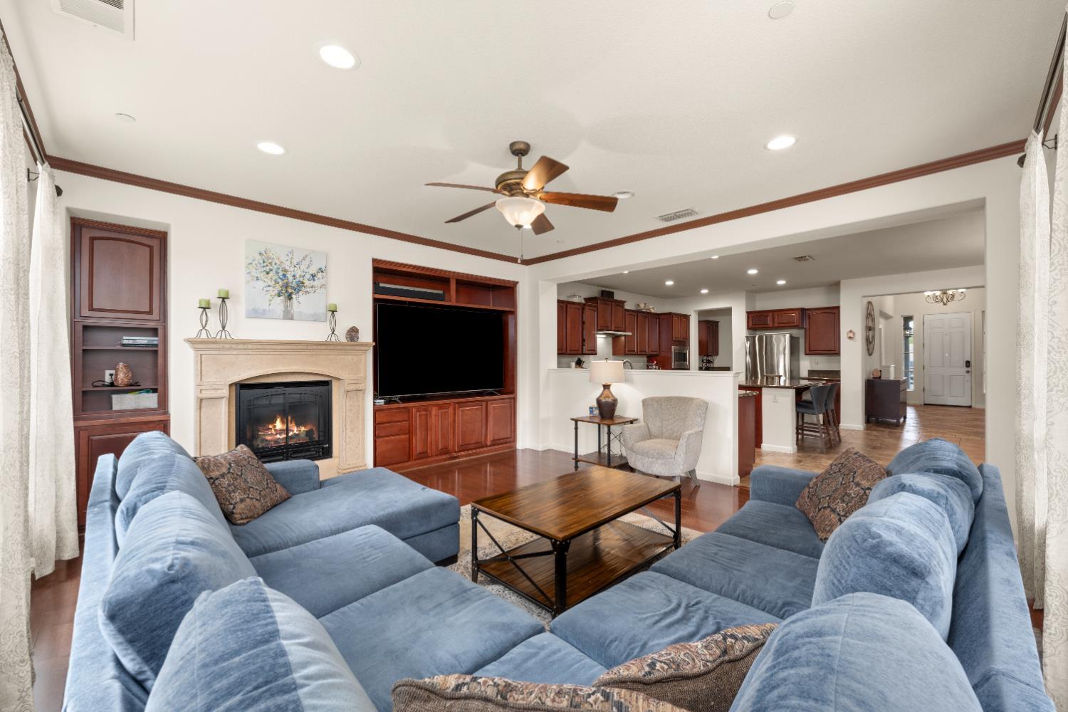 Lincoln, California, 95648, United States, 5 Bedrooms Bedrooms, ,4 BathroomsBathrooms,Residential,For Sale,2035339