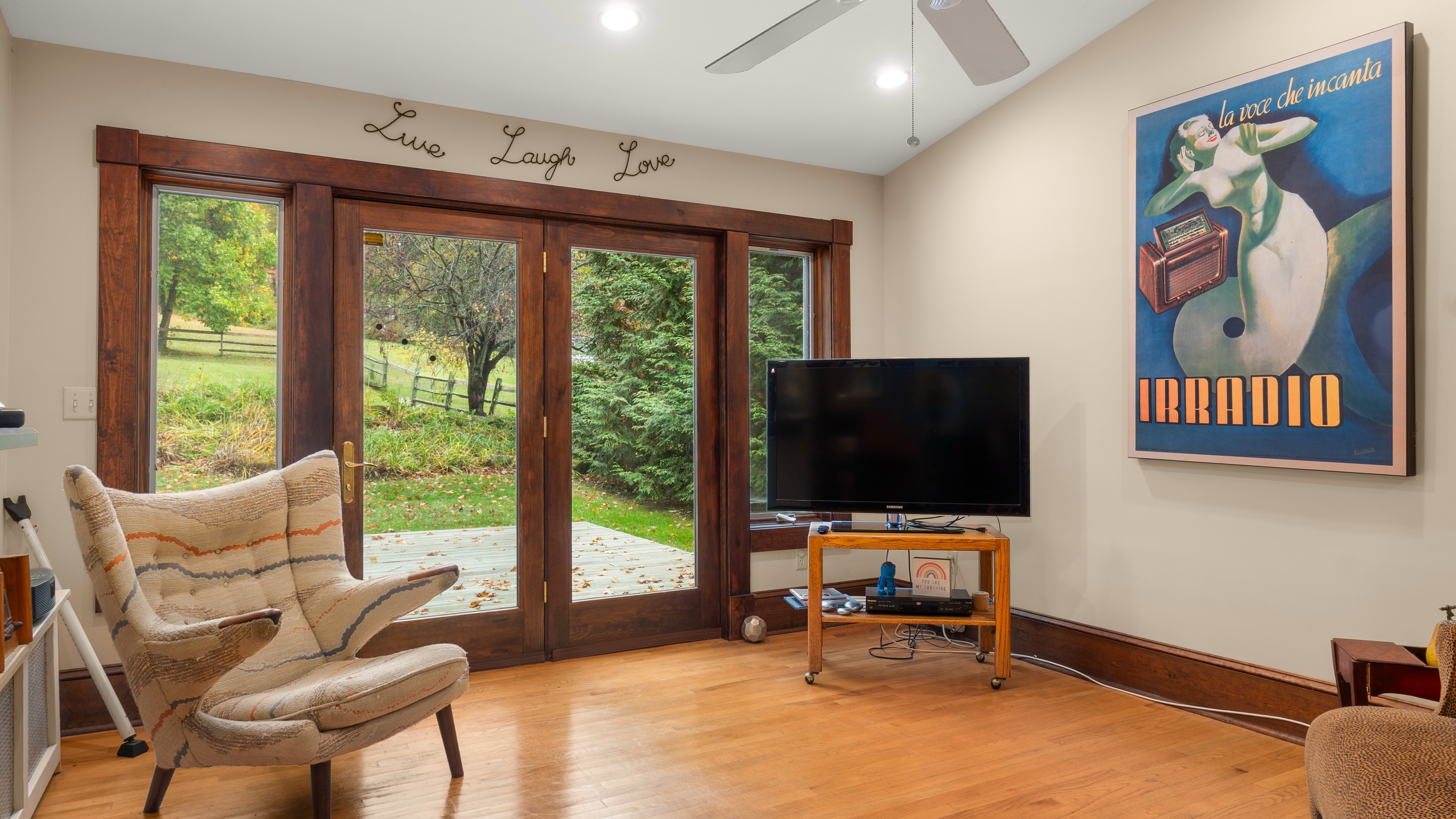  Charming Dutch Colonial in Lovely Lee Location - 物件實景