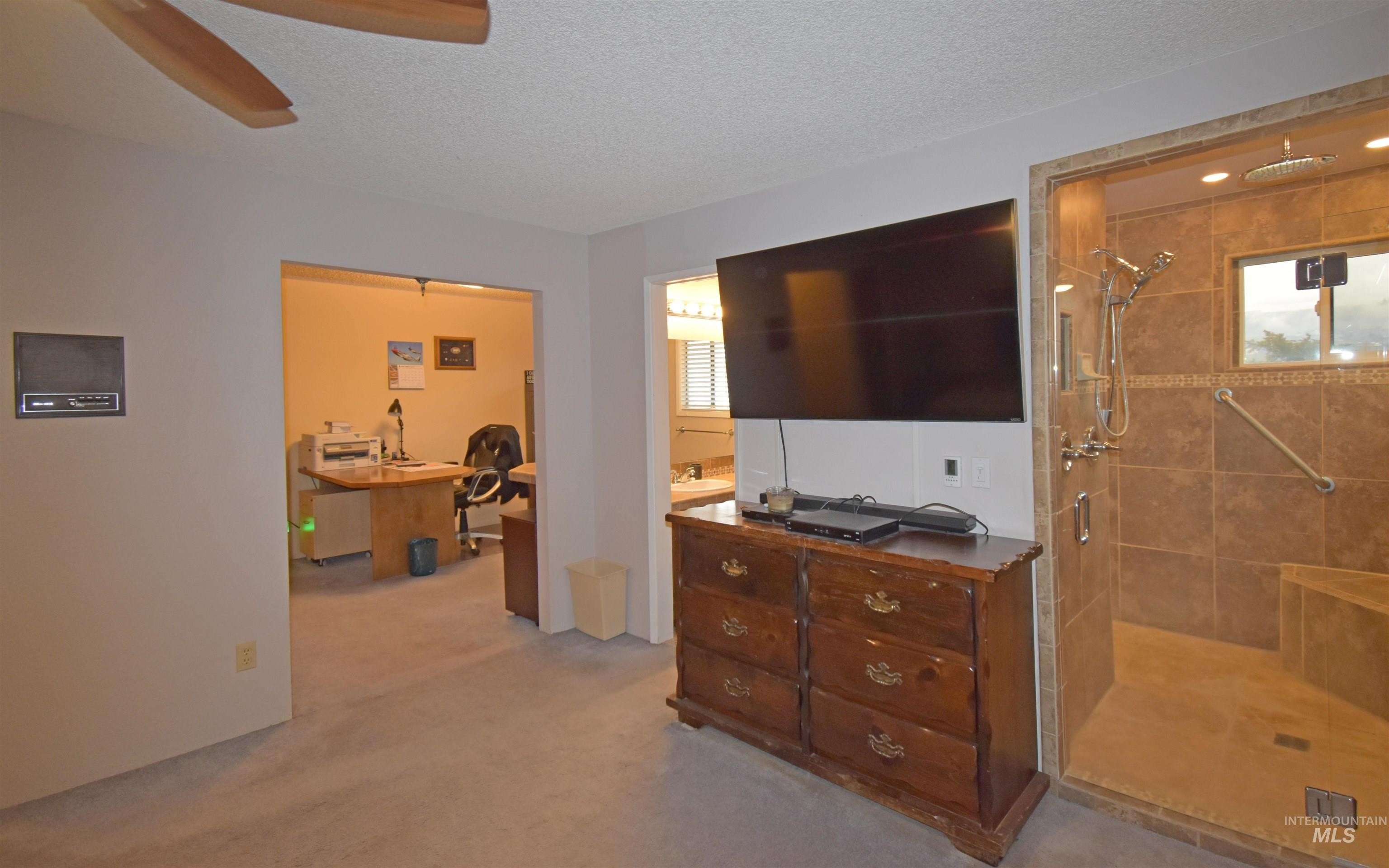 Clarkston, Washington, 99403, United States, 5 Bedrooms Bedrooms, ,4 BathroomsBathrooms,Residential,For Sale,2005826