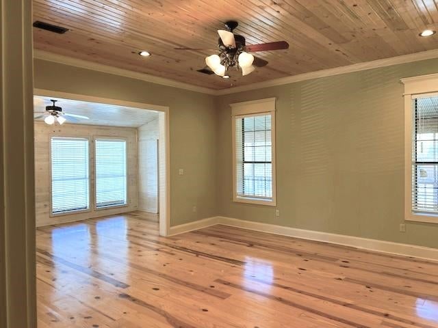 Mountain View, Arkansas, 72560, United States, 3 Bedrooms Bedrooms, ,2 BathroomsBathrooms,Residential,For Sale,1792514