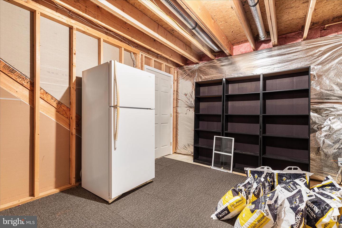 Round Hill, Virginia, 20141, United States, 4 Bedrooms Bedrooms, ,4 BathroomsBathrooms,Residential,For Sale,1987727