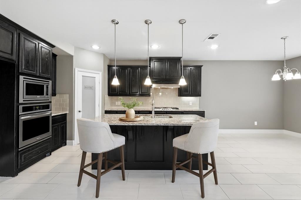 Little Elm, Texas, 75068, United States, 4 Bedrooms Bedrooms, ,5 BathroomsBathrooms,Residential,For Sale,2030364