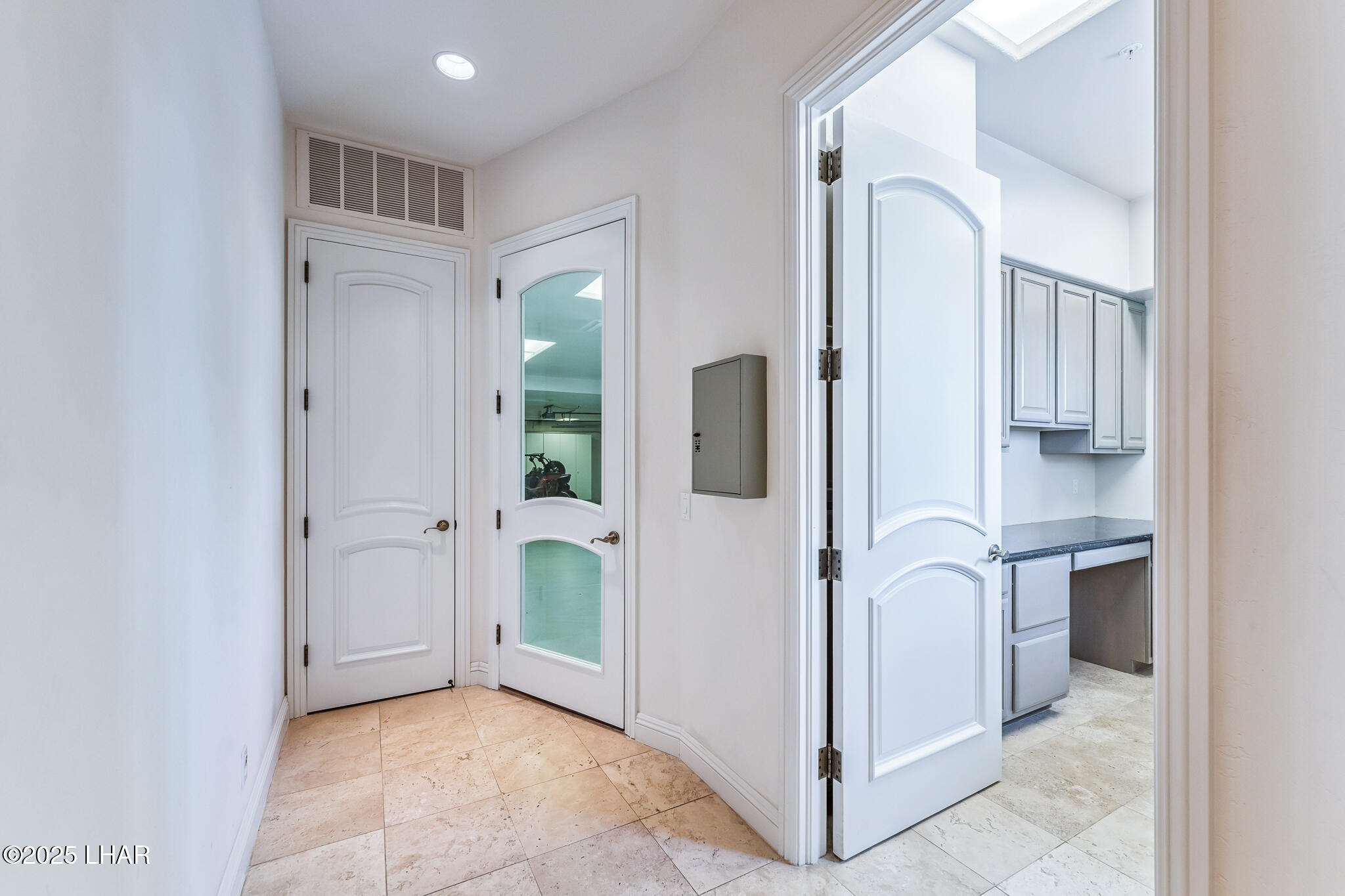 Lake Havasu City, Arizona, 86406, United States, 4 Bedrooms Bedrooms, ,2 BathroomsBathrooms,Residential,For Sale,1901337