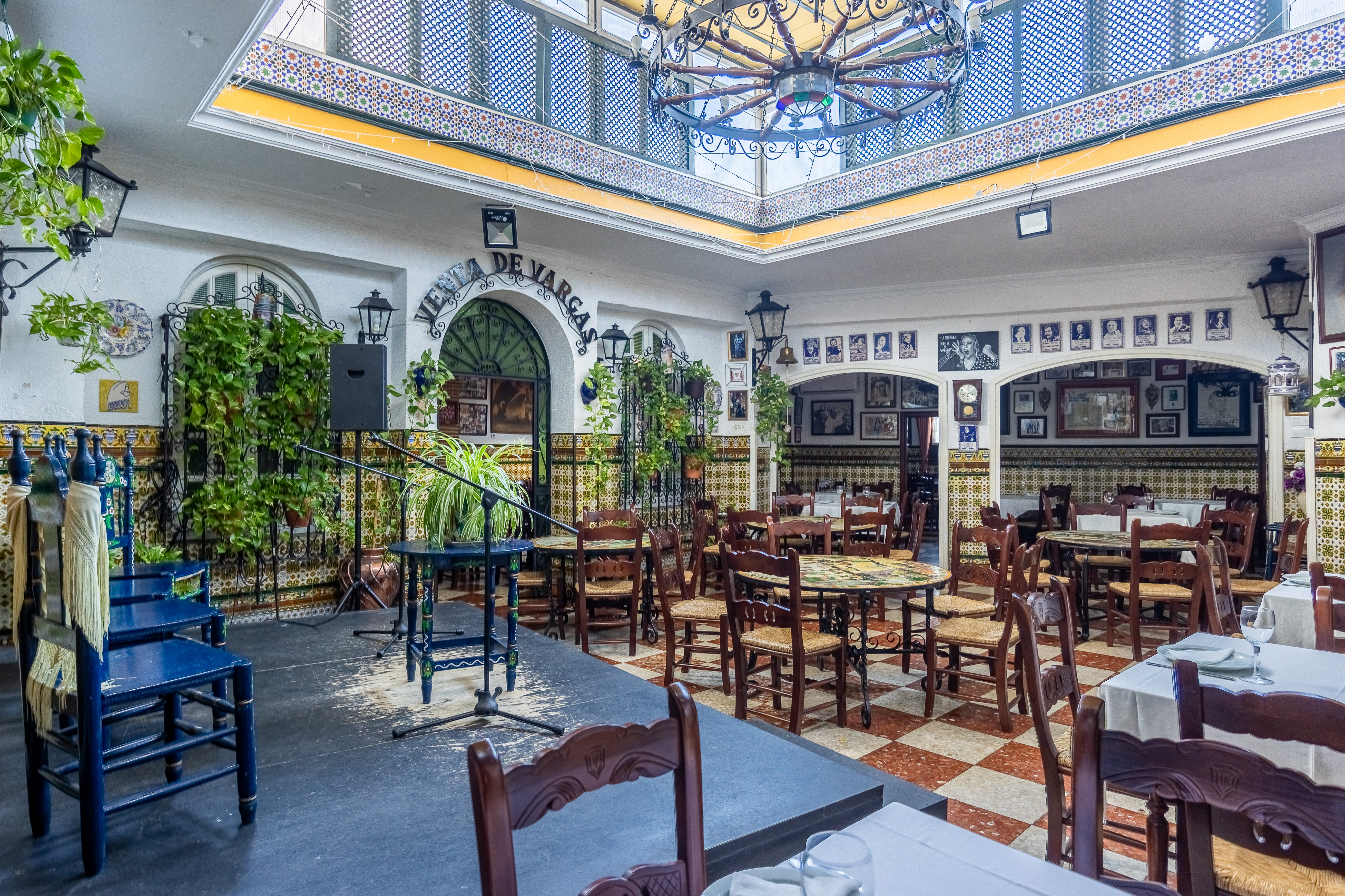  Historic building adjoining Camarón de la Isla Museum - 物件實景