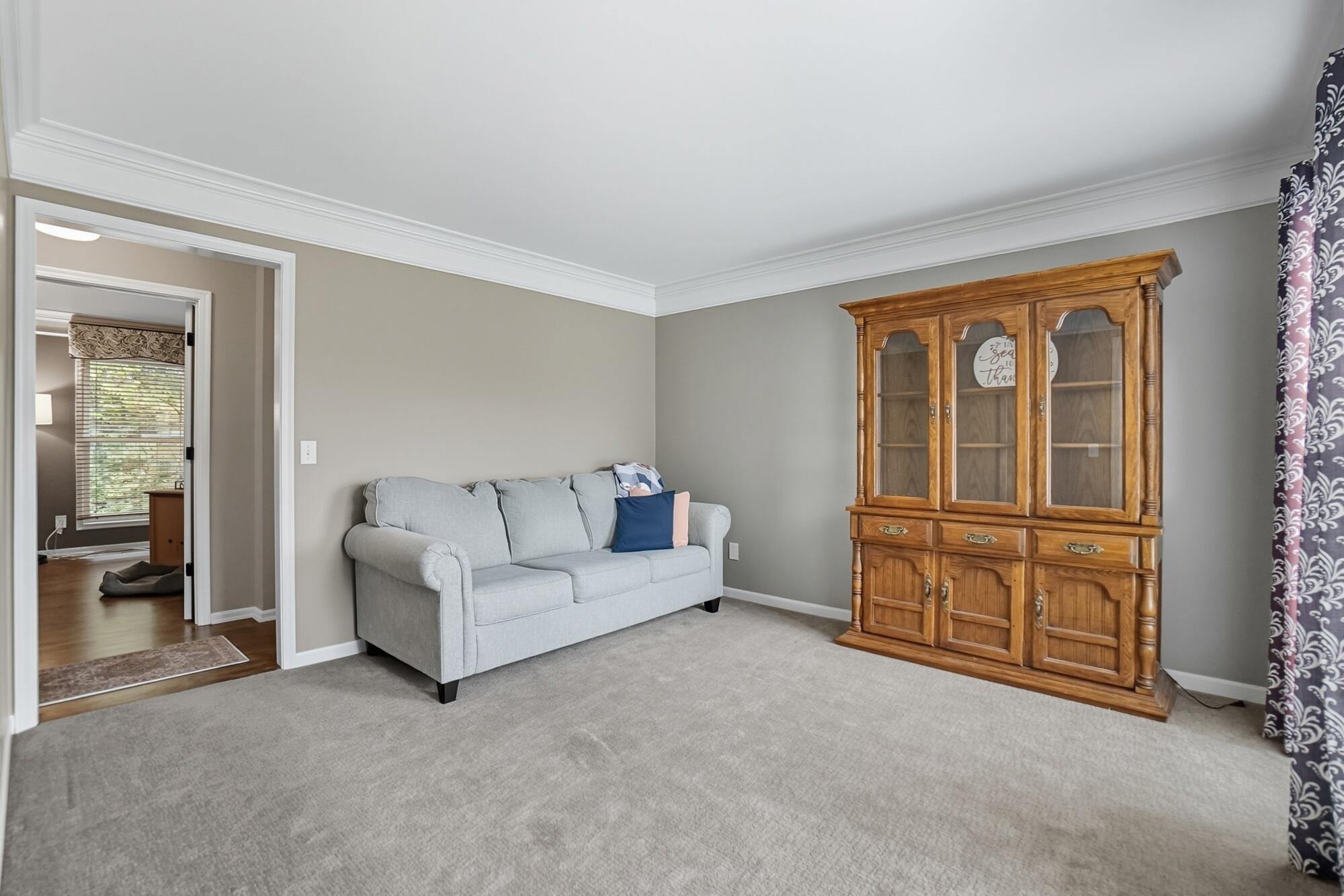 Hebron, Kentucky, 41048, United States, 4 Bedrooms Bedrooms, ,4 BathroomsBathrooms,Residential,For Sale,1958481