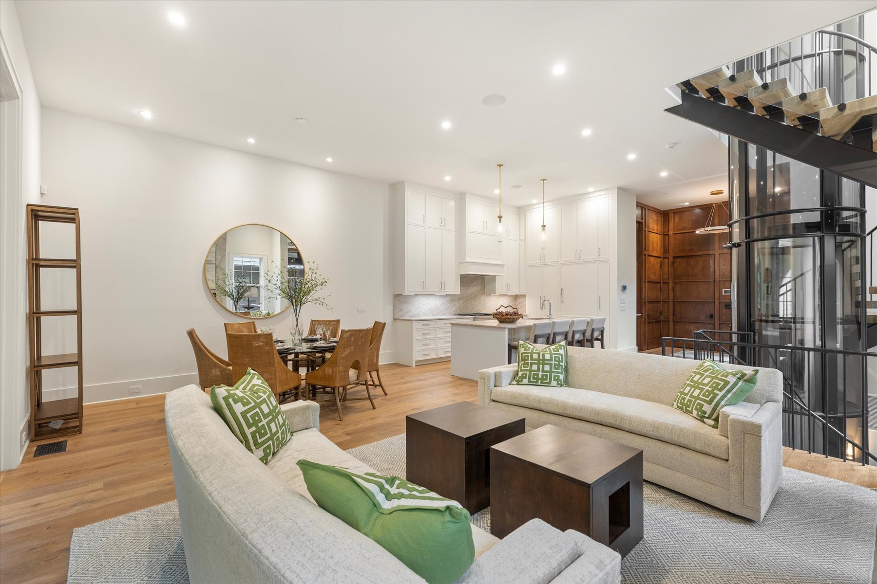  504 Birchwood Drive Unit B-2 Highlands - 物件實景