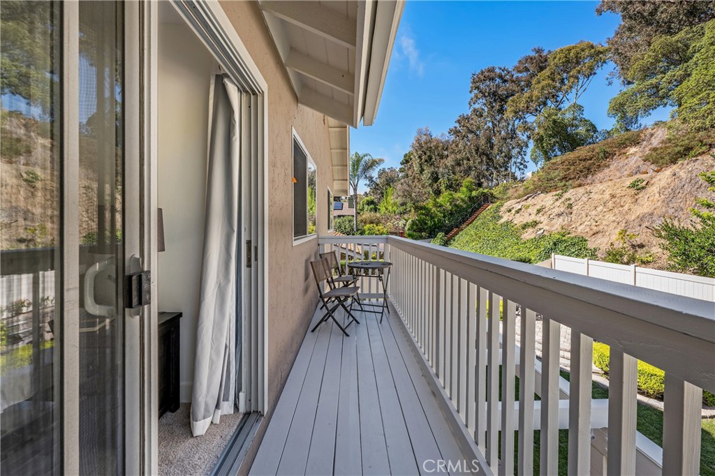 La Jolla, California, 92037, United States, 6 Bedrooms Bedrooms, ,3 BathroomsBathrooms,Residential,For Sale,1901243