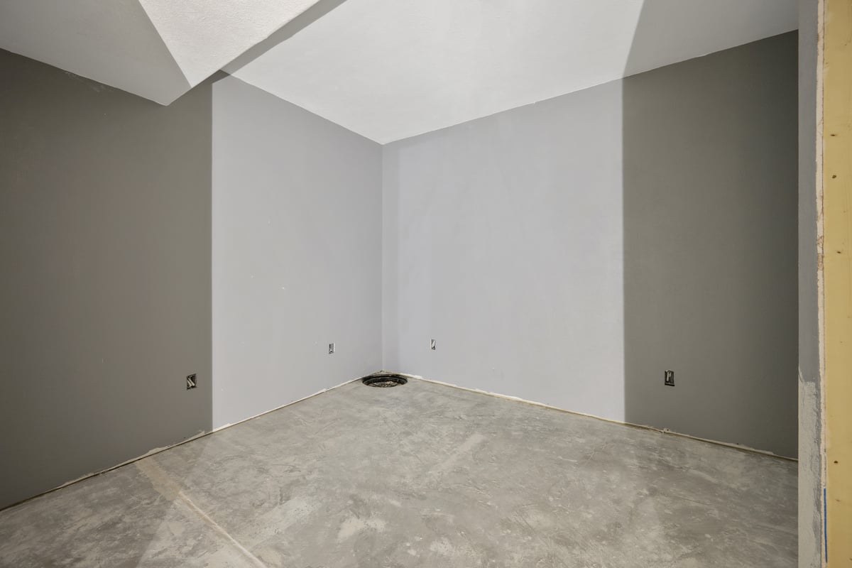 Cheyenne, Wyoming, 82001, United States, 5 Bedrooms Bedrooms, ,3 BathroomsBathrooms,Residential,For Sale,1994195