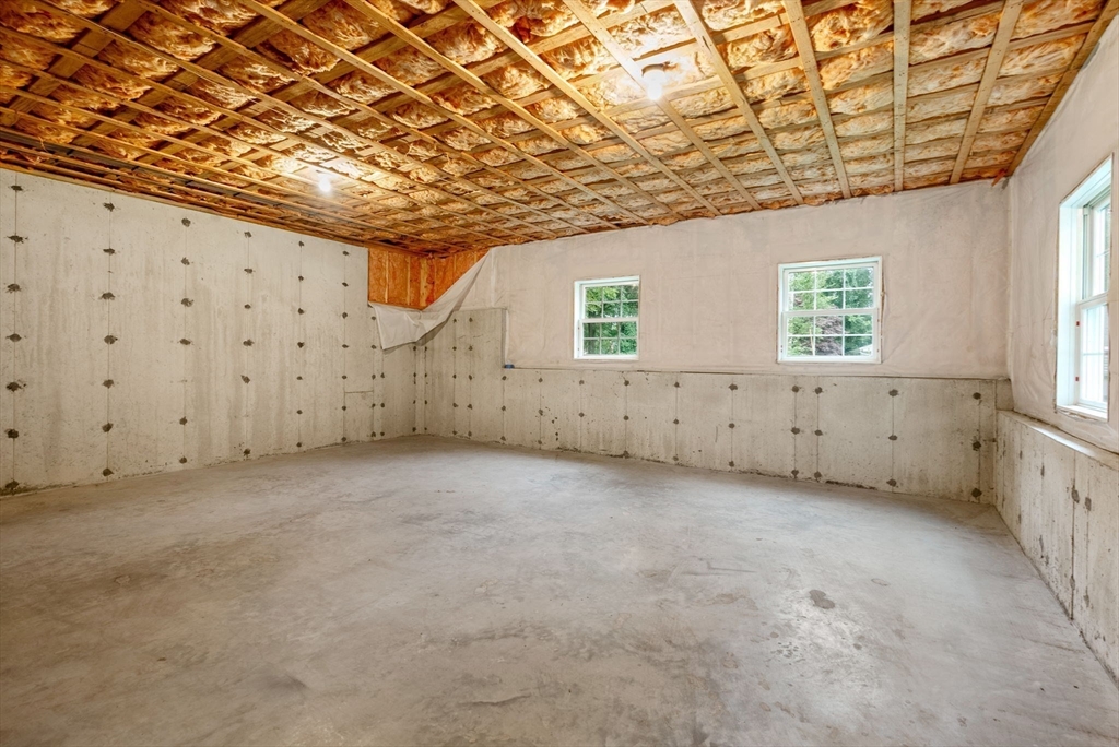 Shrewsbury, Massachusetts, 01545, United States, 4 Bedrooms Bedrooms, ,4 BathroomsBathrooms,Residential,For Sale,1768769
