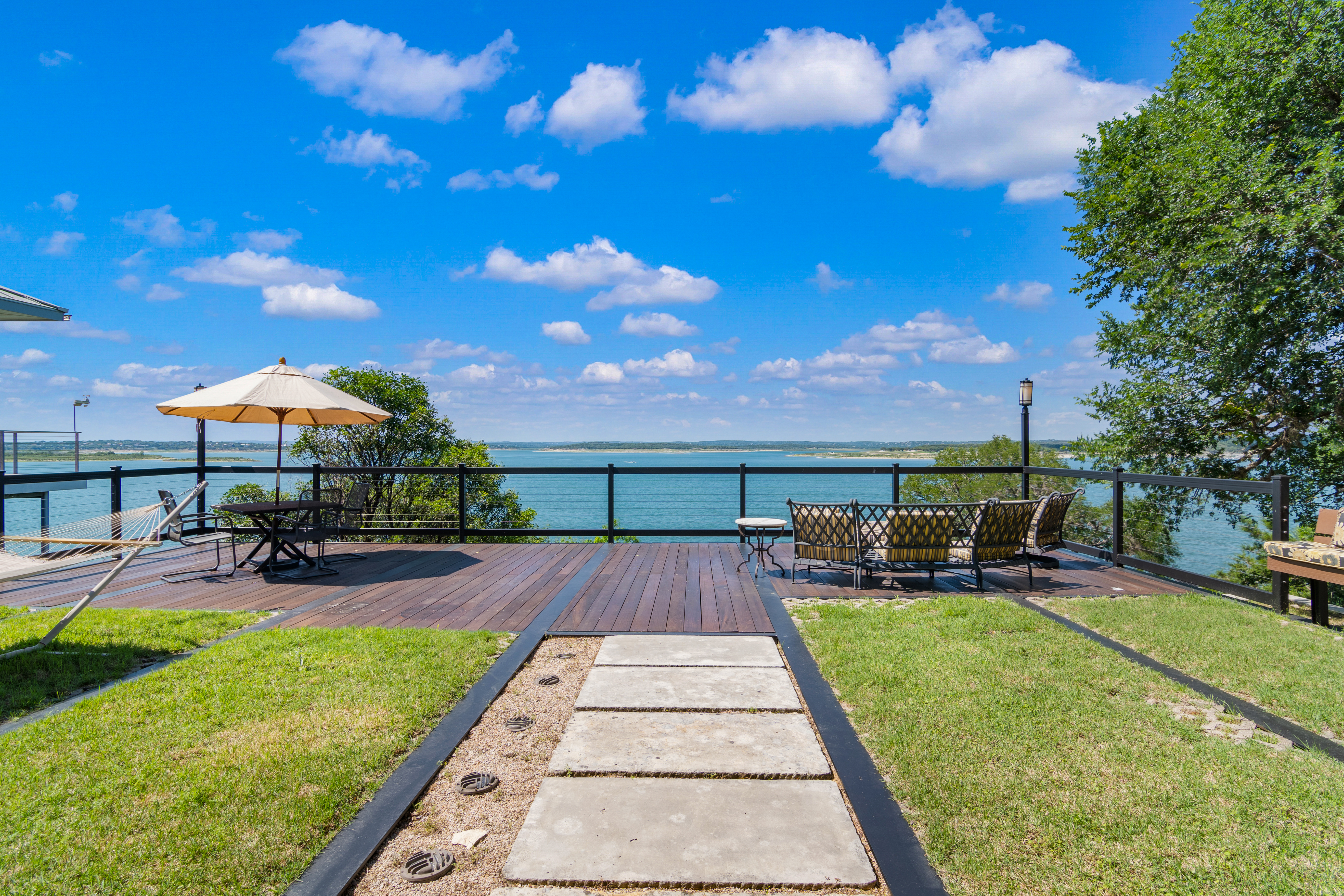  Canyon Lake Waterfront Retreat - 物件實景