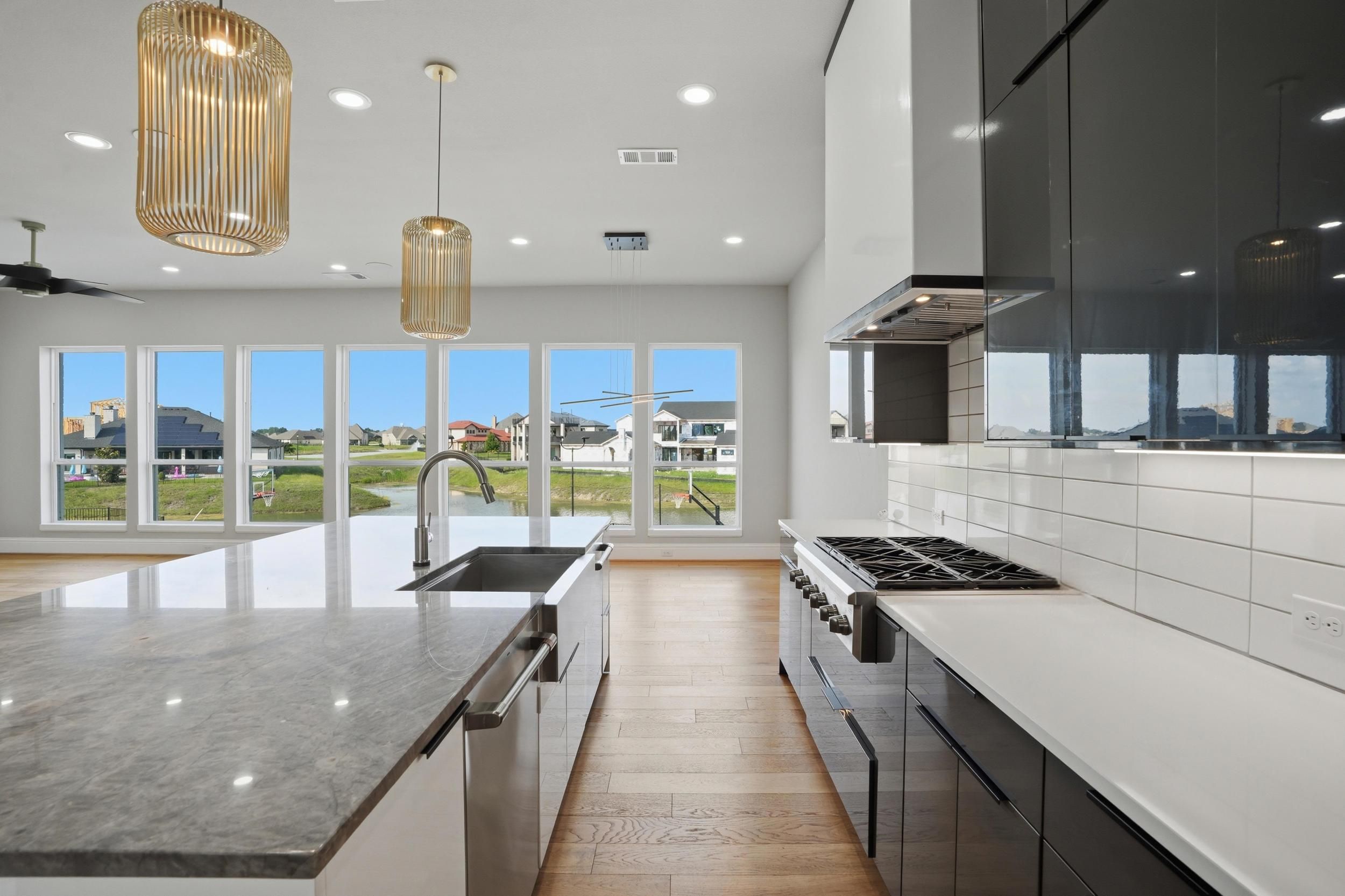  7/5 off Lake Ray Hubbard in Forney with Pool and Pickleball Courts - 物件實景