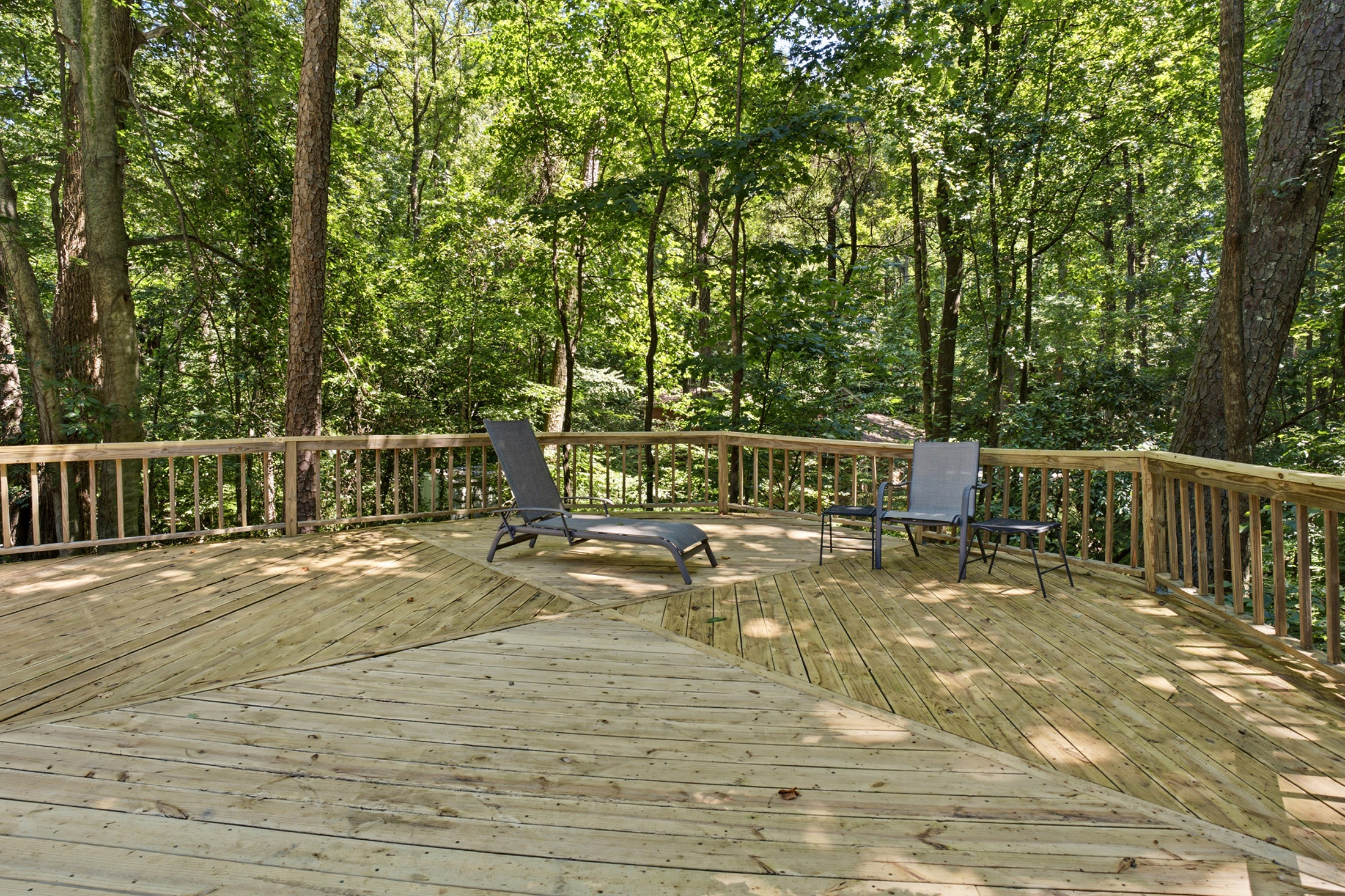  Tucked Away on a Peaceful Cul-de-Sac in Tucker’s Westhampton Neighborhood - 物件實景