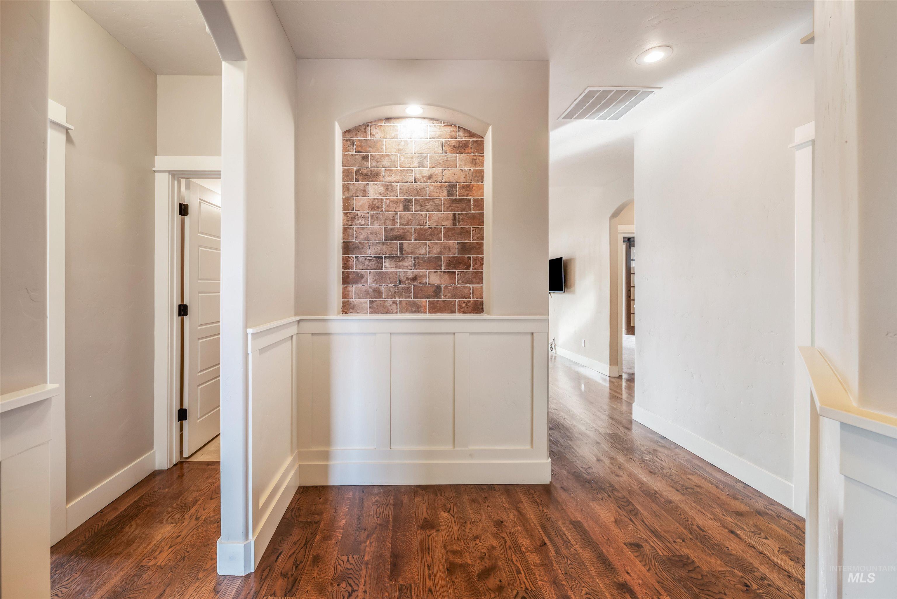 Garden City, Idaho, 83714, United States, 3 Bedrooms Bedrooms, ,Residential,For Sale,2003016