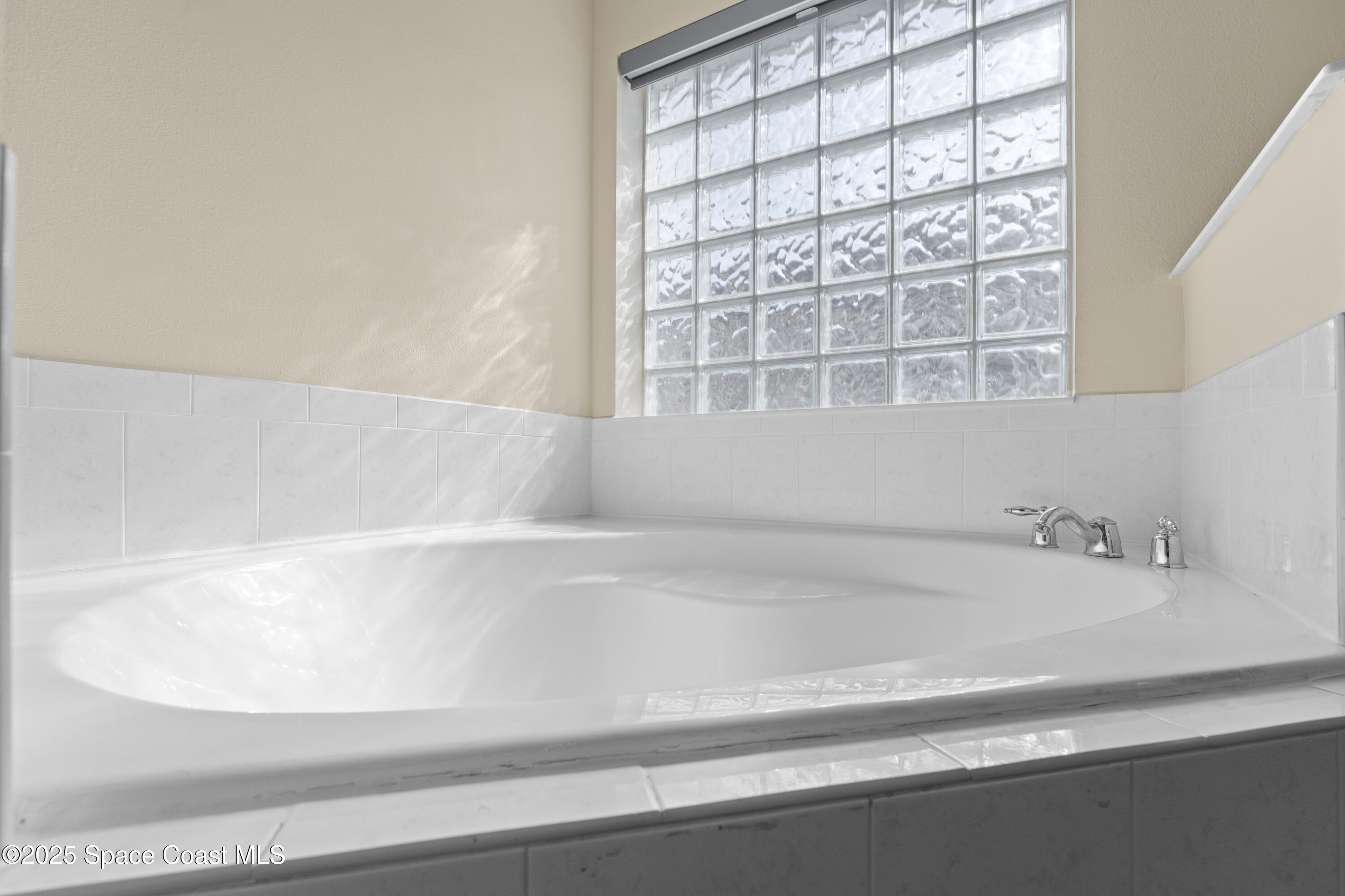 Rockledge, Florida, 32955, United States, 3 Bedrooms Bedrooms, ,2 BathroomsBathrooms,Residential,For Sale,1991838