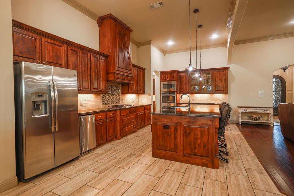 Wills Point, Texas, 75169, United States, 4 Bedrooms Bedrooms, ,4 BathroomsBathrooms,Residential,For Sale,1834995