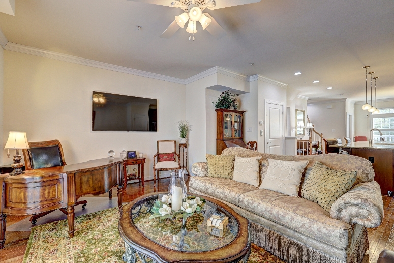 Williamsburg, Virginia, 23188, United States, 2 Bedrooms Bedrooms, ,4 BathroomsBathrooms,Residential,For Sale,1976349