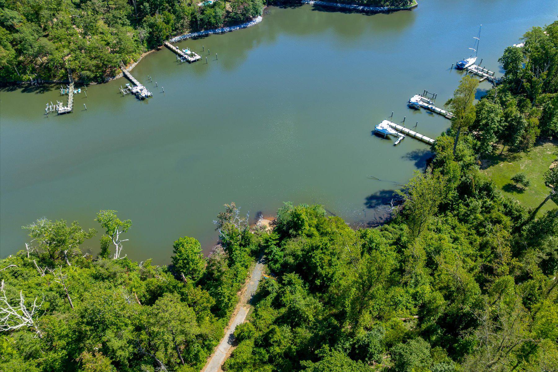  12 Willow Spring Drive, Edgewater, MD, 21037 - 物件實景