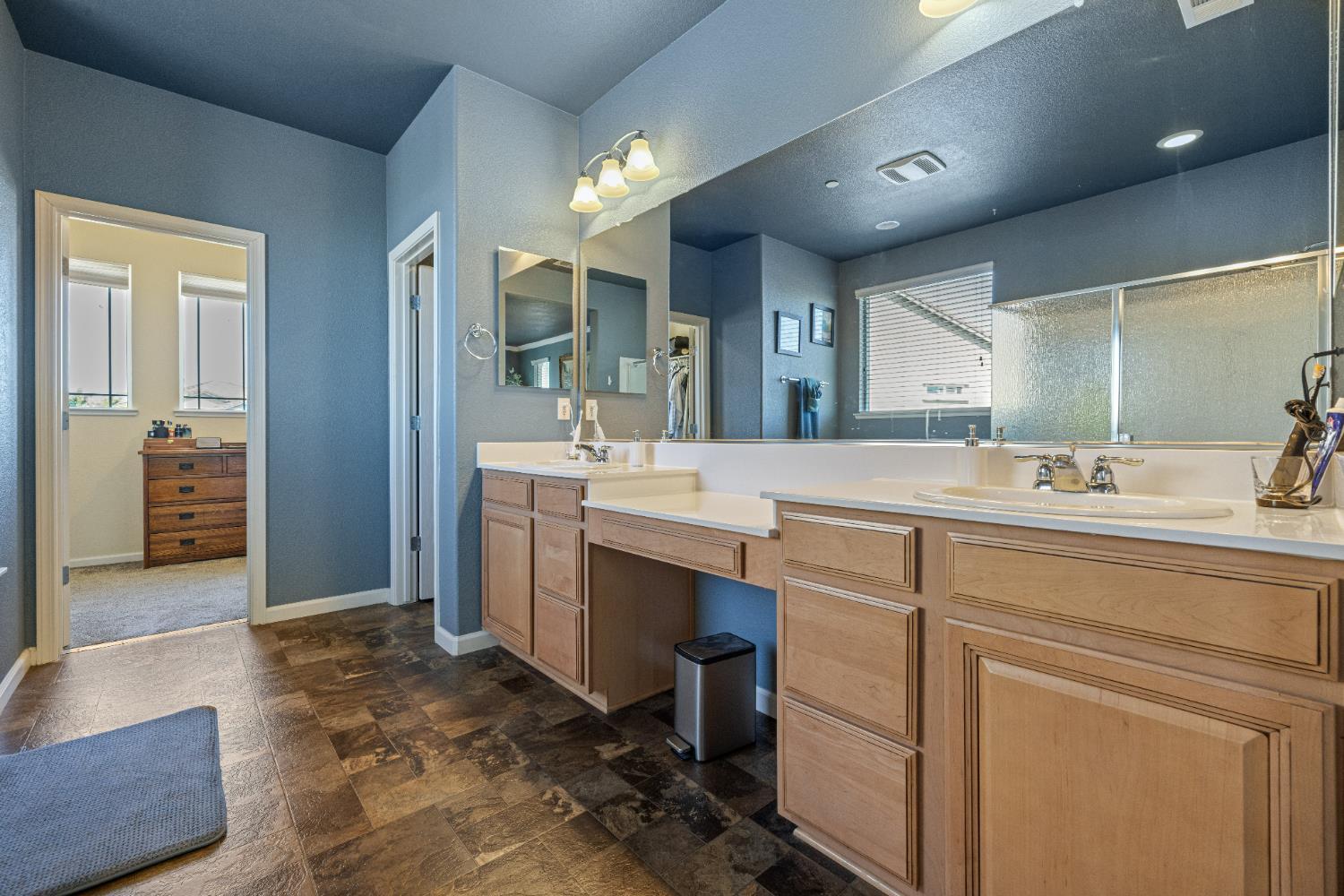 Manteca, California, 95337, United States, 4 Bedrooms Bedrooms, ,4 BathroomsBathrooms,Residential,For Sale,1977472