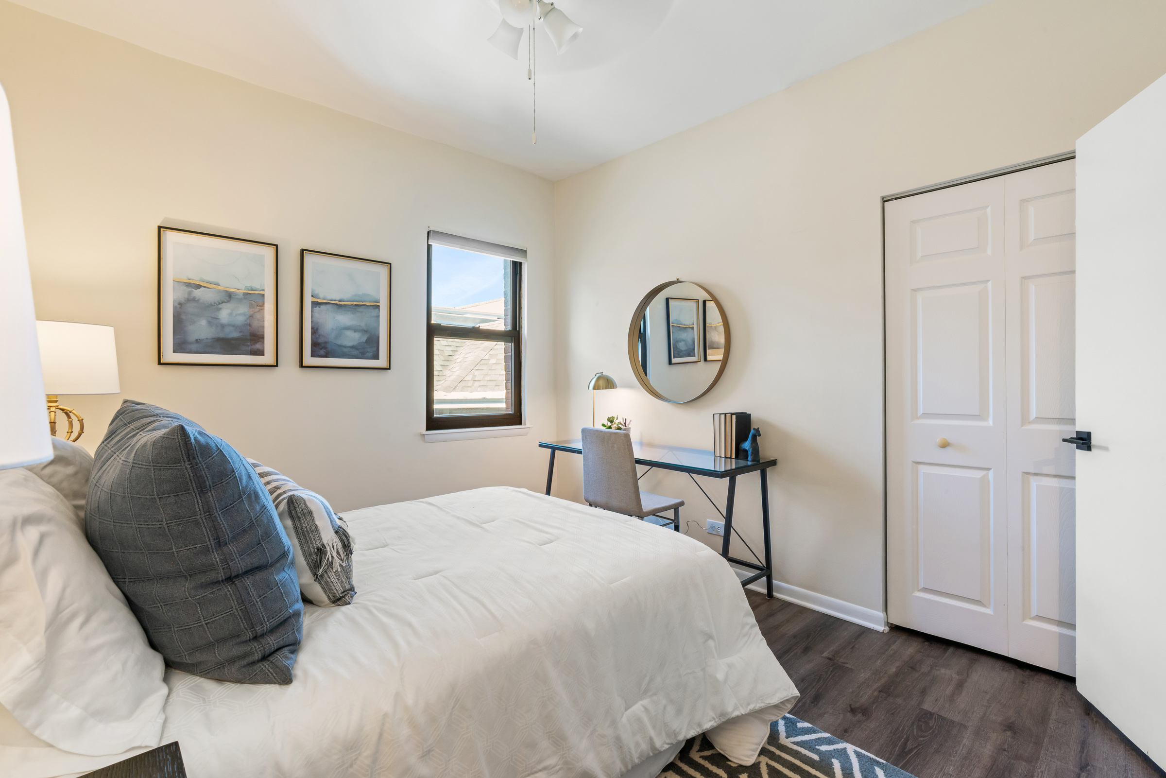  Spacious and Bright Condo in Prime Southeast Evanston Location - 物件實景