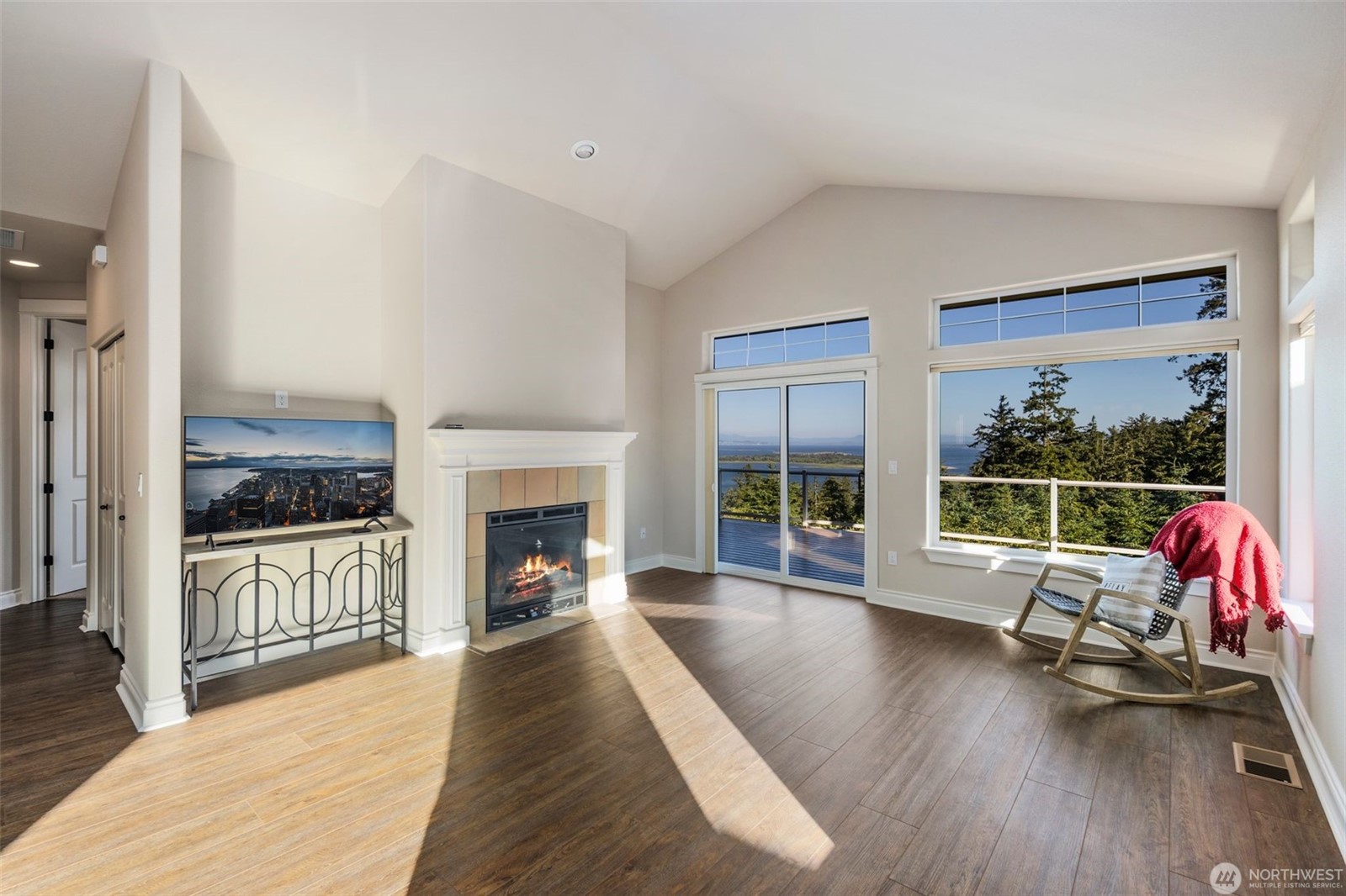 Ilwaco, Washington, 98624, United States, 3 Bedrooms Bedrooms, ,3 BathroomsBathrooms,Residential,For Sale,1978270