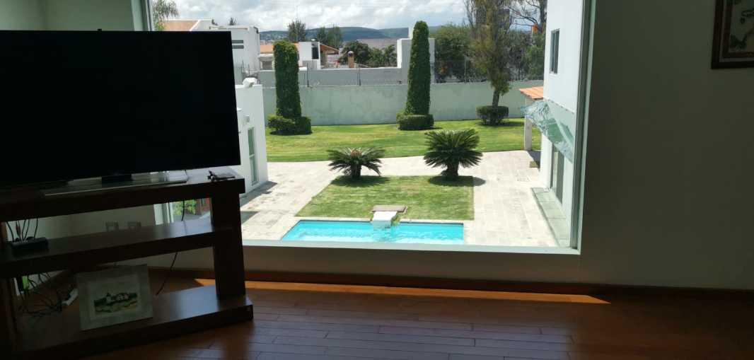 Nogales, Corregidora, Querétaro, 76904, Mexico, 4 Bedrooms Bedrooms, ,8 BathroomsBathrooms,Residential,For Sale,Nogales,1621493
