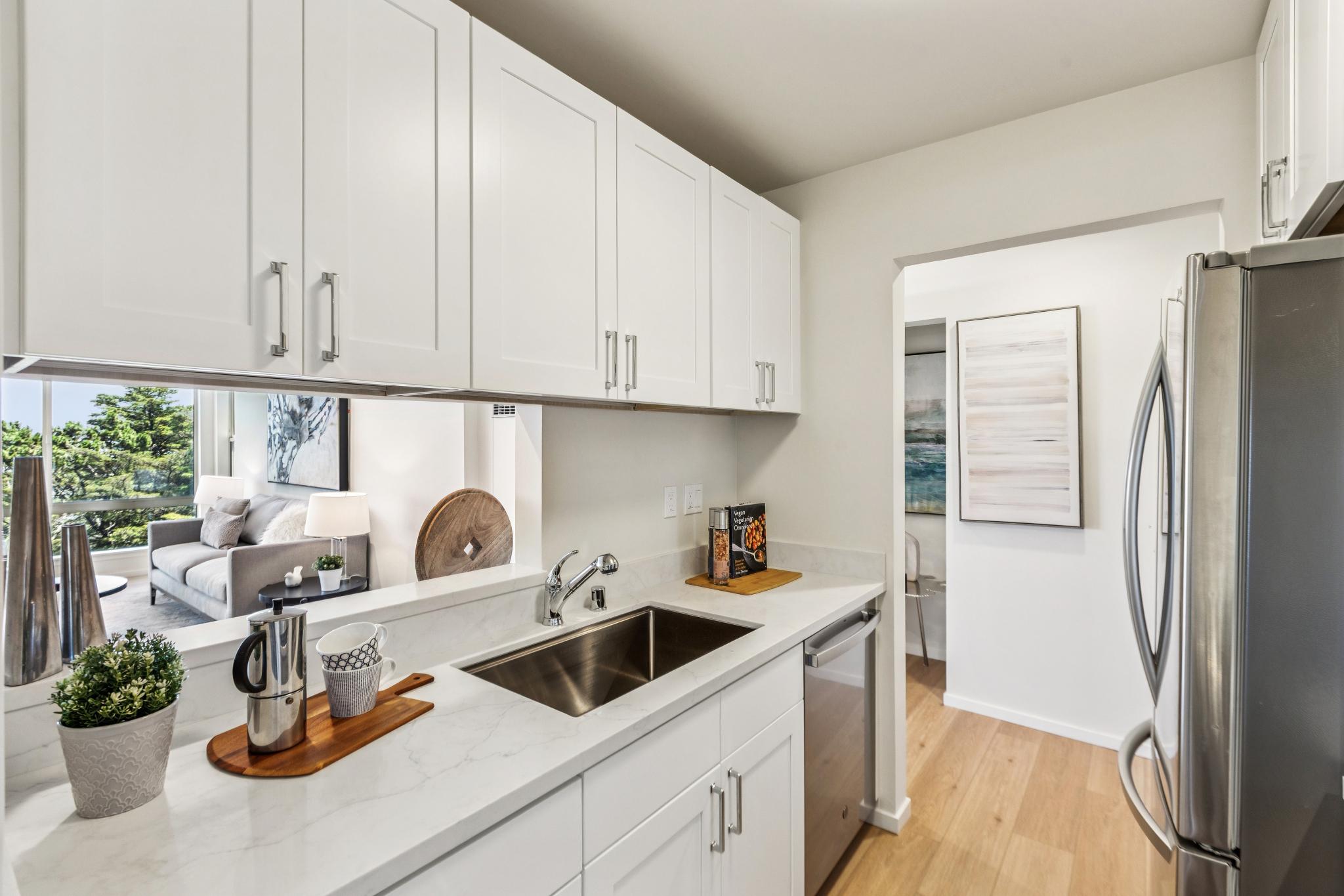  Top floor panoramic view remodeled condo - 物件實景