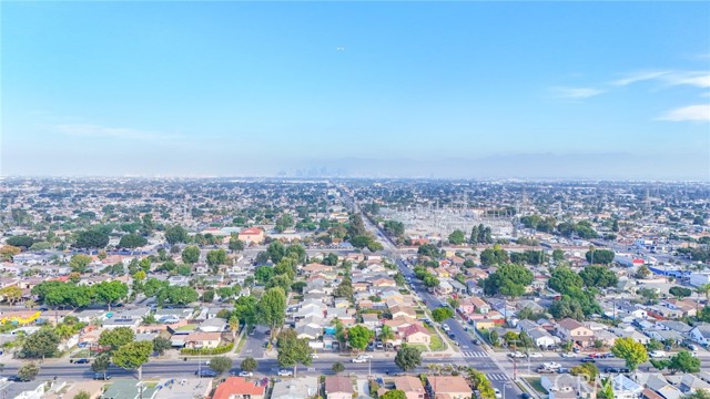 Los Angeles, California, 90002, United States, 3 Bedrooms Bedrooms, ,2 BathroomsBathrooms,Residential,For Sale,1986047