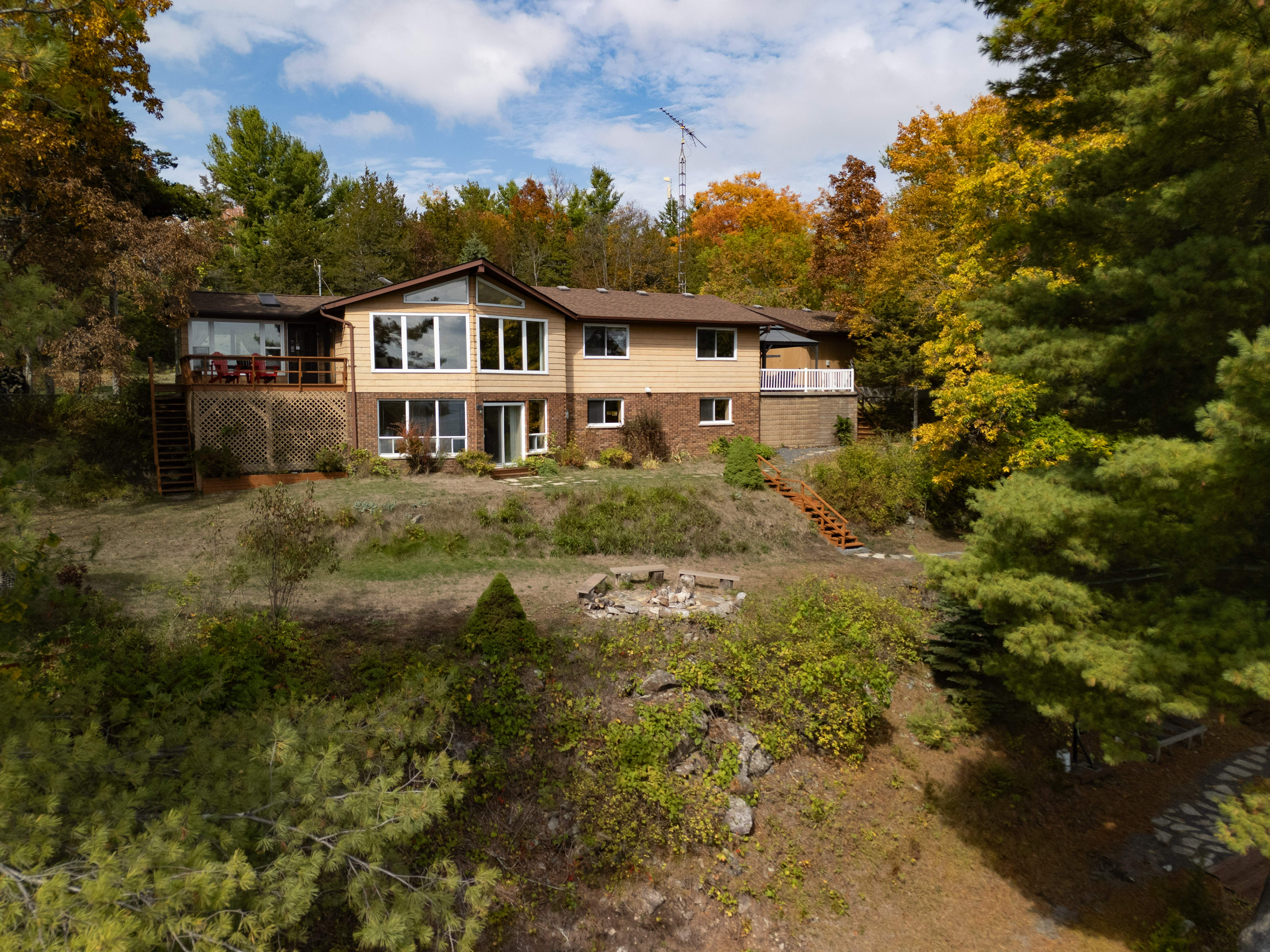 South Frontenac, Ontario, K0H 2L0, CA, 3 Bedrooms Bedrooms, ,3 BathroomsBathrooms,Residential,For Sale,1960739