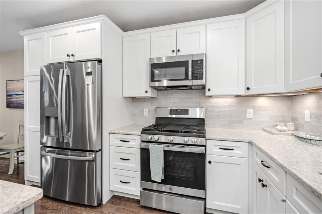 Pembroke, Massachusetts, 02359, United States, 2 Bedrooms Bedrooms, ,2 BathroomsBathrooms,Residential,For Sale,1992078