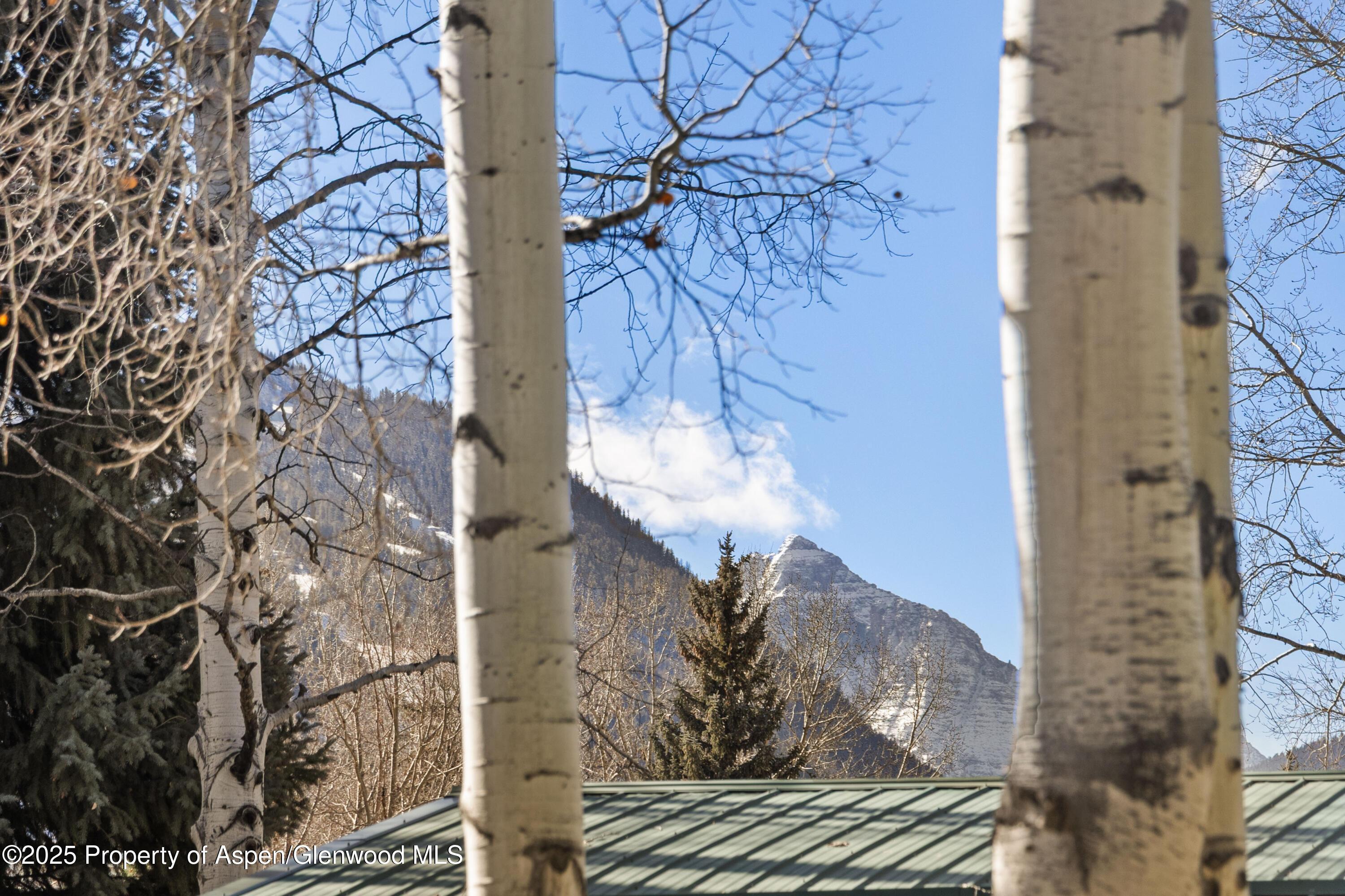 Aspen, Colorado, 81611, United States, 4 Bedrooms Bedrooms, ,5 BathroomsBathrooms,Residential,For Sale,1998129