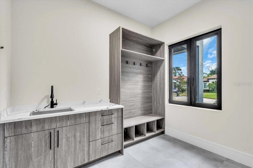 Nokomis, Florida, 34275, United States, 4 Bedrooms Bedrooms, ,5 BathroomsBathrooms,Residential,For Sale,1989128