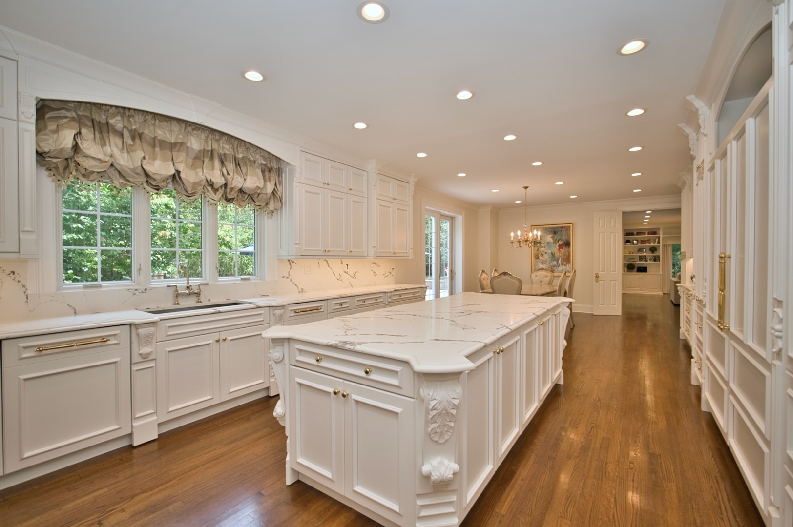 Lake Forest, Illinois, 60045, United States, 4 Bedrooms Bedrooms, ,5 BathroomsBathrooms,Residential,For Sale,2038354